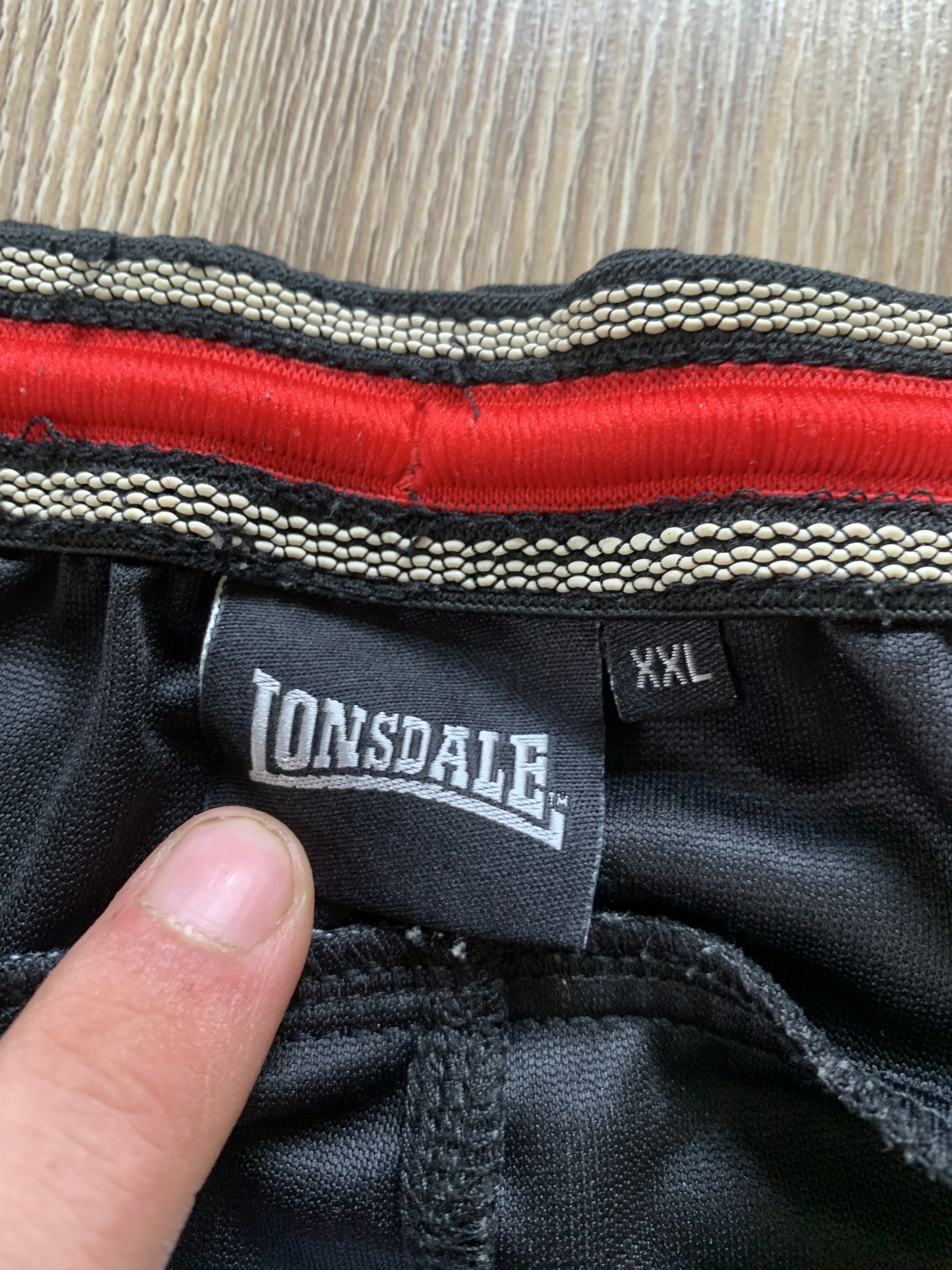 Lonsdale Vintage Lonsdale Blackburn Rovers Soccer Shorts Size US XXL / EU 58 / 5 - 7 Thumbnail