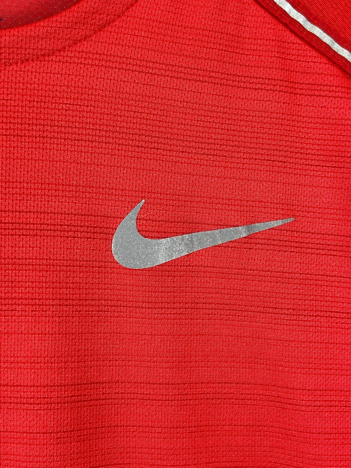 Nike Nike Red Sport Tee / Clean Athletic Daily (L) Size US L / EU 52-54 / 3 - 2 Thumbnail
