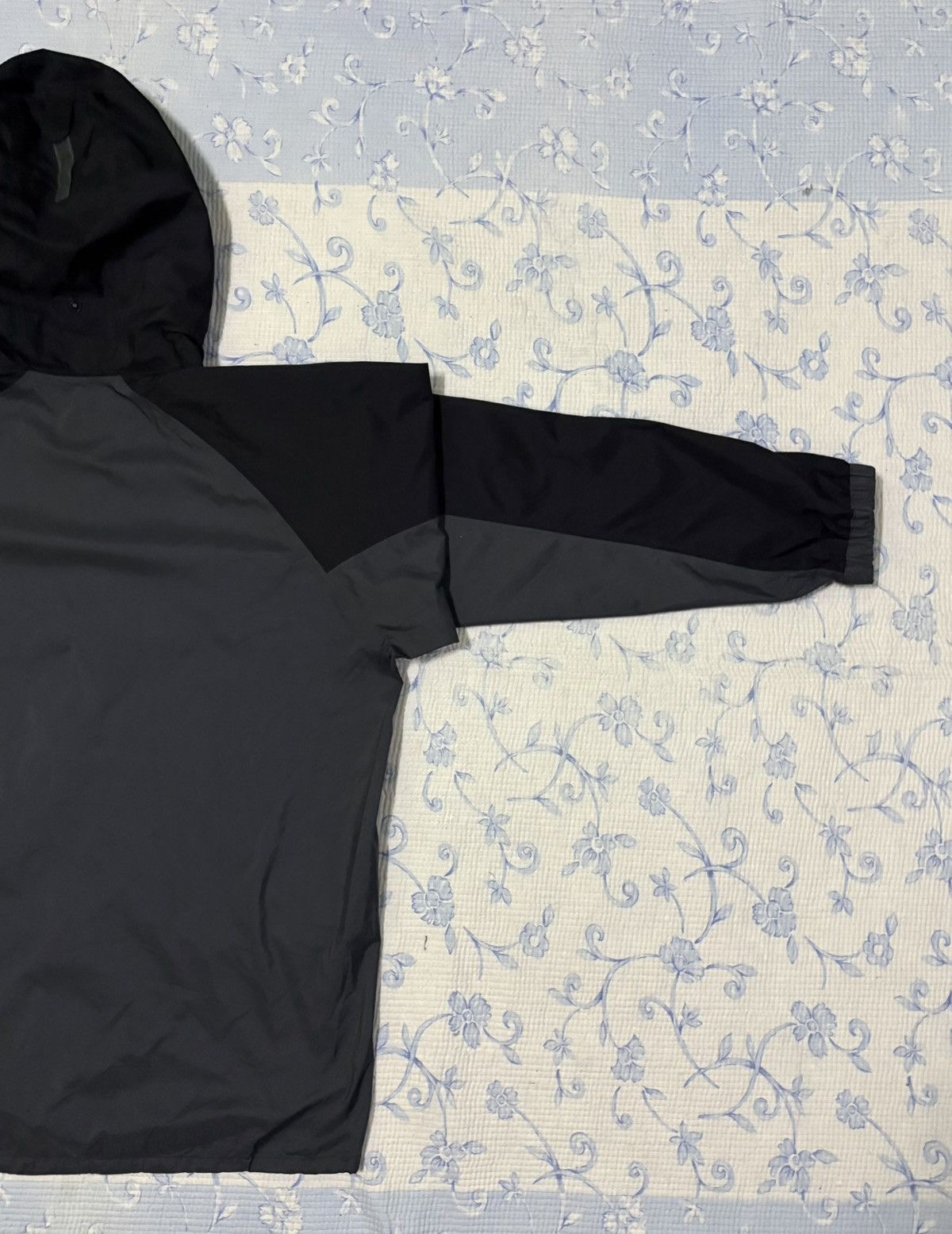 Montbell Montbell Light Hoodie Jacket Size US L / EU 52-54 / 3 - 10 Thumbnail