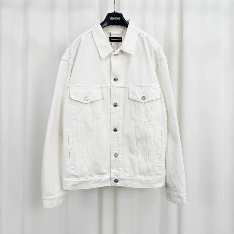 Balenciaga Balenciaga Embroidered Letter White Denim Jacket Size US S / EU 44-46 / 1 - 1 Thumbnail