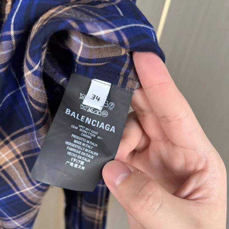 Balenciaga Balenciaga Gold Button Plaid Shirt Size US XS / EU 42 / 0 - 6 Thumbnail