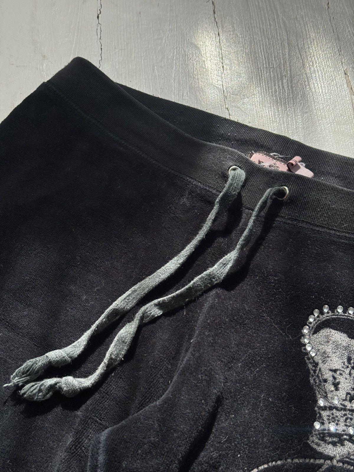 Juicy Couture VINTAGE VELOUR JUICY COUTURE 2000s PANTS Size 32" / US 10 / IT 46 - 3 Thumbnail