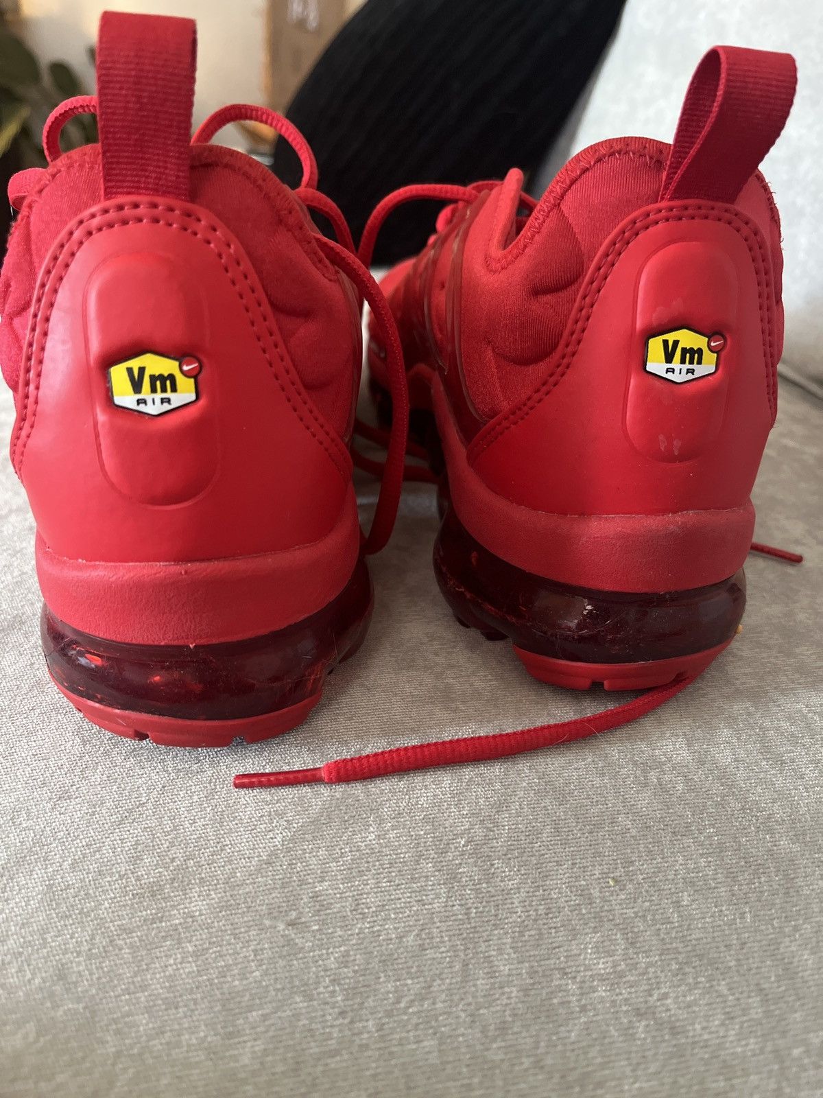 Nike Nike Air VaporMax All Red Size US 9 / EU 42 - 2 Thumbnail