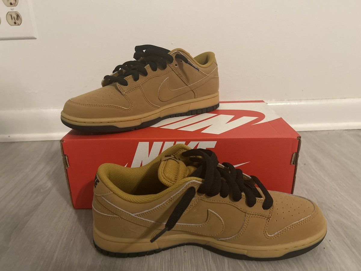Nike Nike Dunk Low Retro SE Wheat Size US 9 / EU 42 - 3 Thumbnail