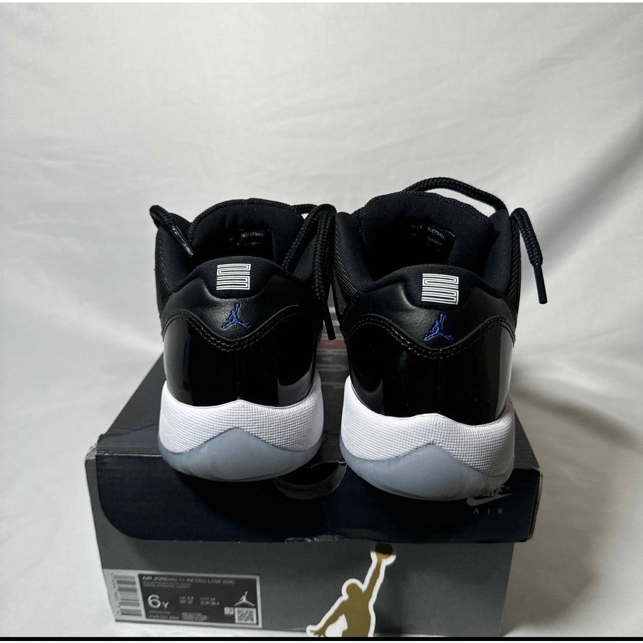 Jordan Brand × Nike Size 6 Nike Air Jordan 11 Retro Low GS Space Jam Men's Shoes Size US 6 / EU 39 - 5 Thumbnail