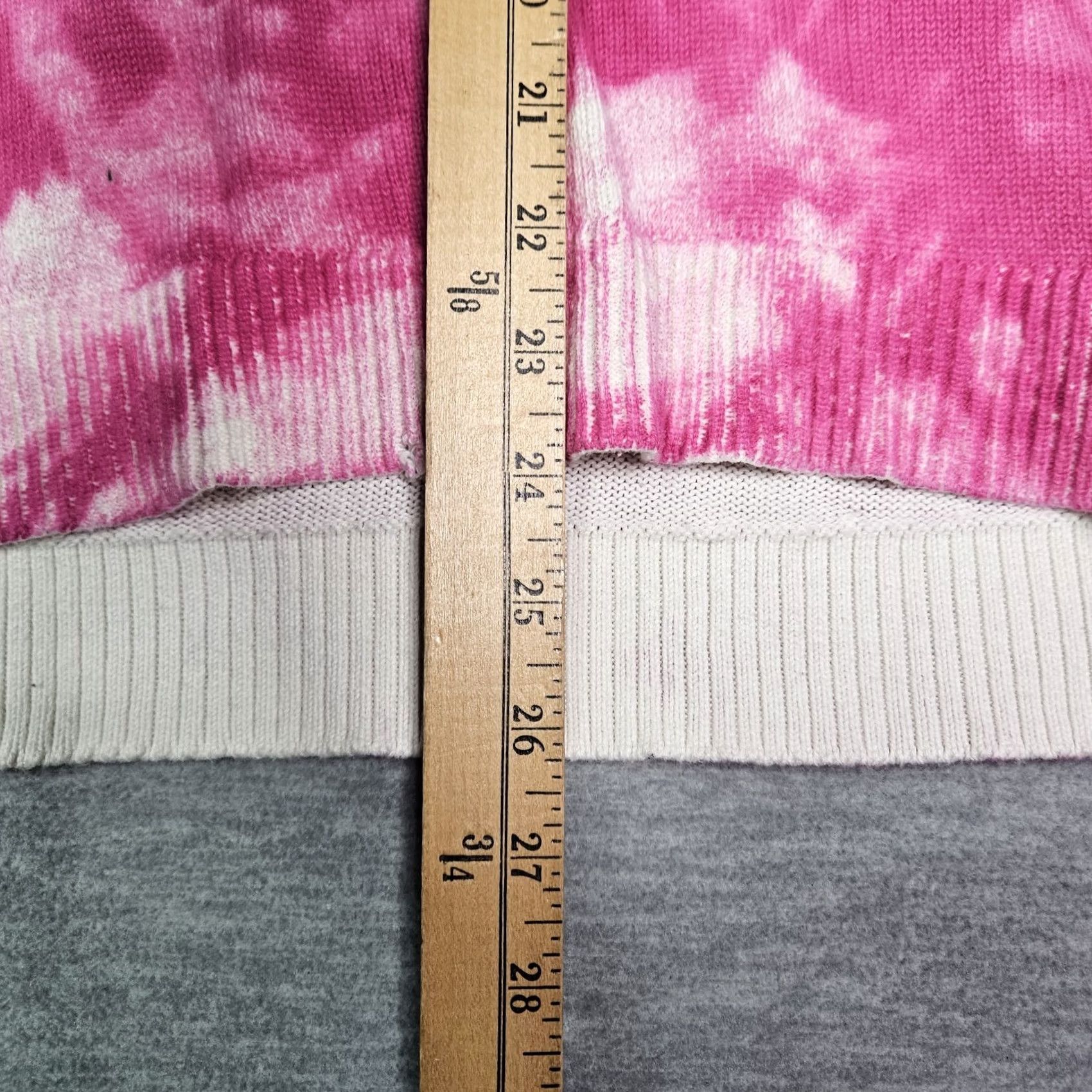 Show Me Your MuMu Show Me Your Mumu Women's Pink Tie Dye Oaklyn Oversized Sweater XS Cardigan Crew Neck Knit Regular Size XS Pink Short Description: N/A Size XS / US 0-2 / IT 36-38 - 7 Thumbnail