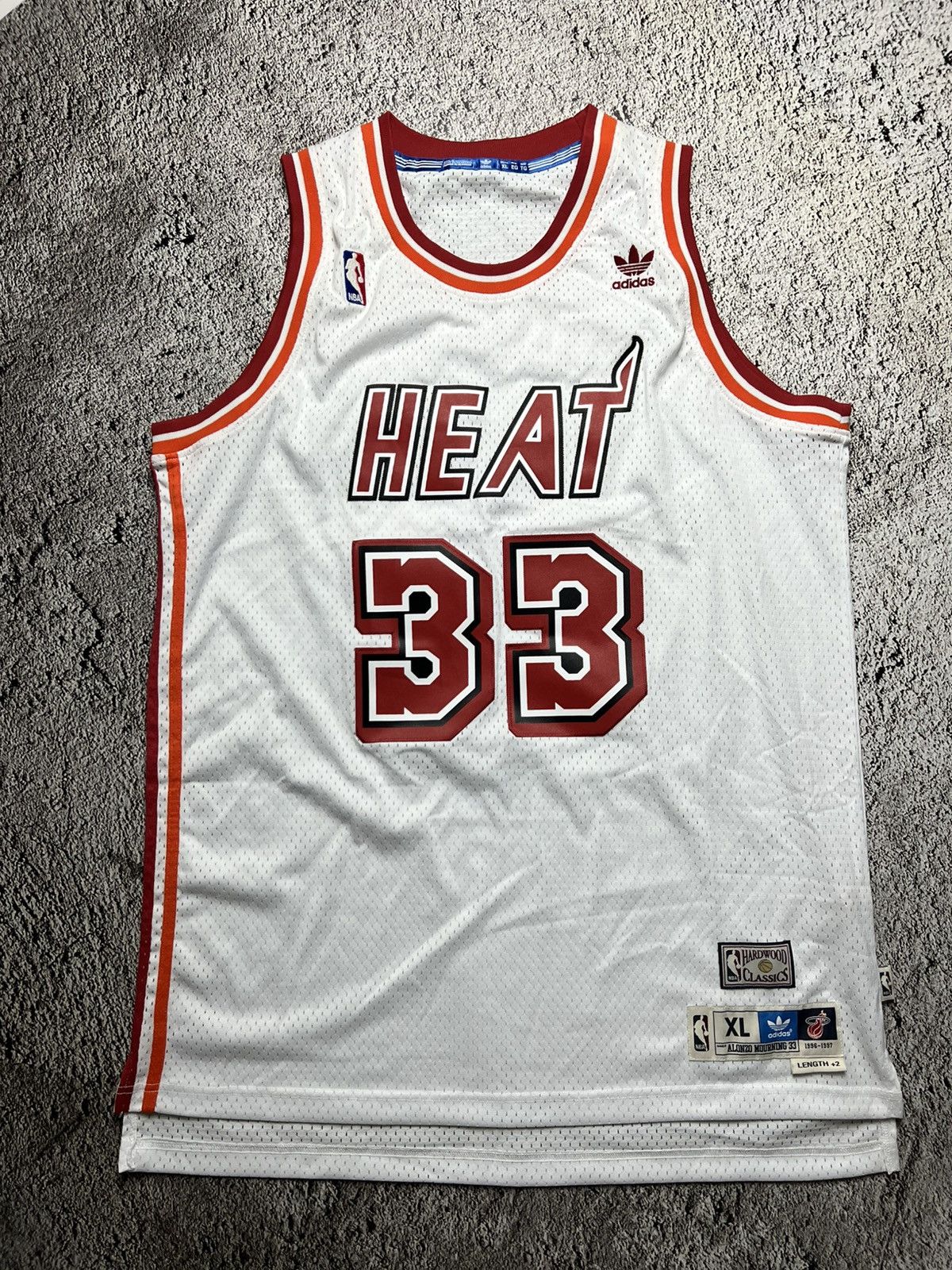 Adidas 1996 Miami Heat NBA Alonzo Mourning adidas originals jersey Size US XL / EU 56 / 4 - 1 Thumbnail