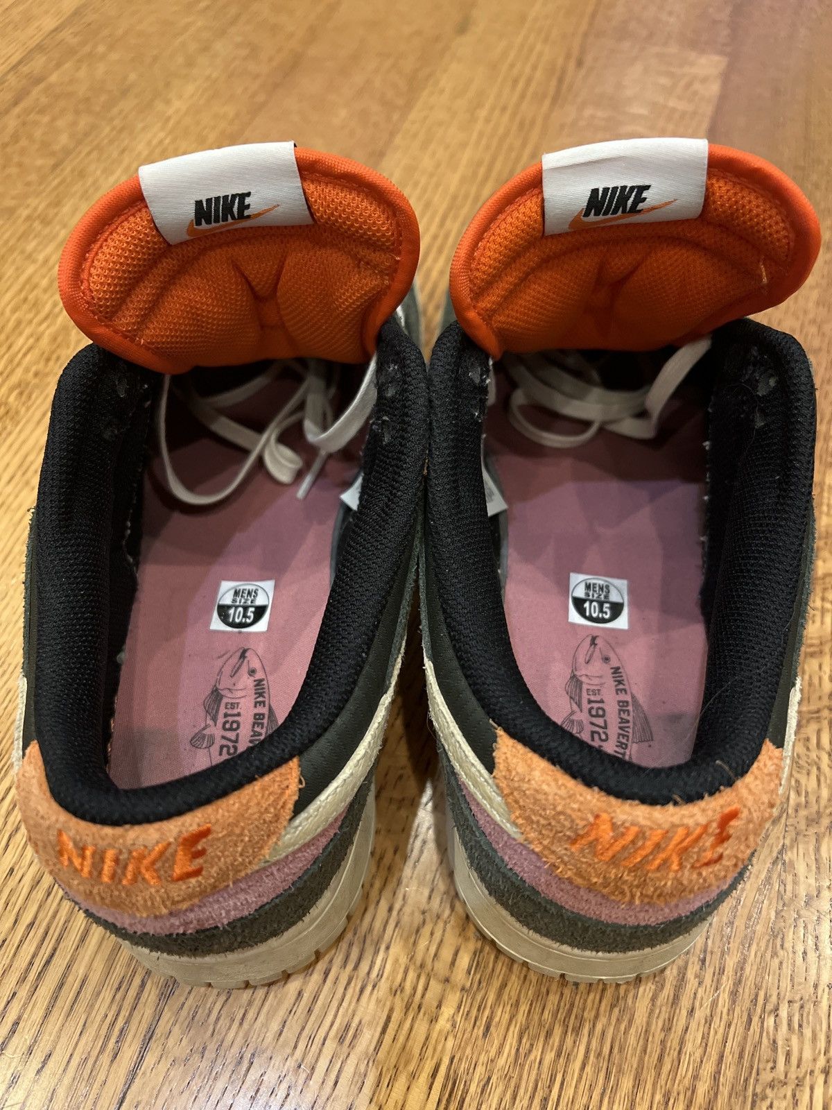 Nike Nike Dunk Low SE Gone Fishing Rainbow Trout Size US 10.5 / EU 43-44 - 6 Thumbnail