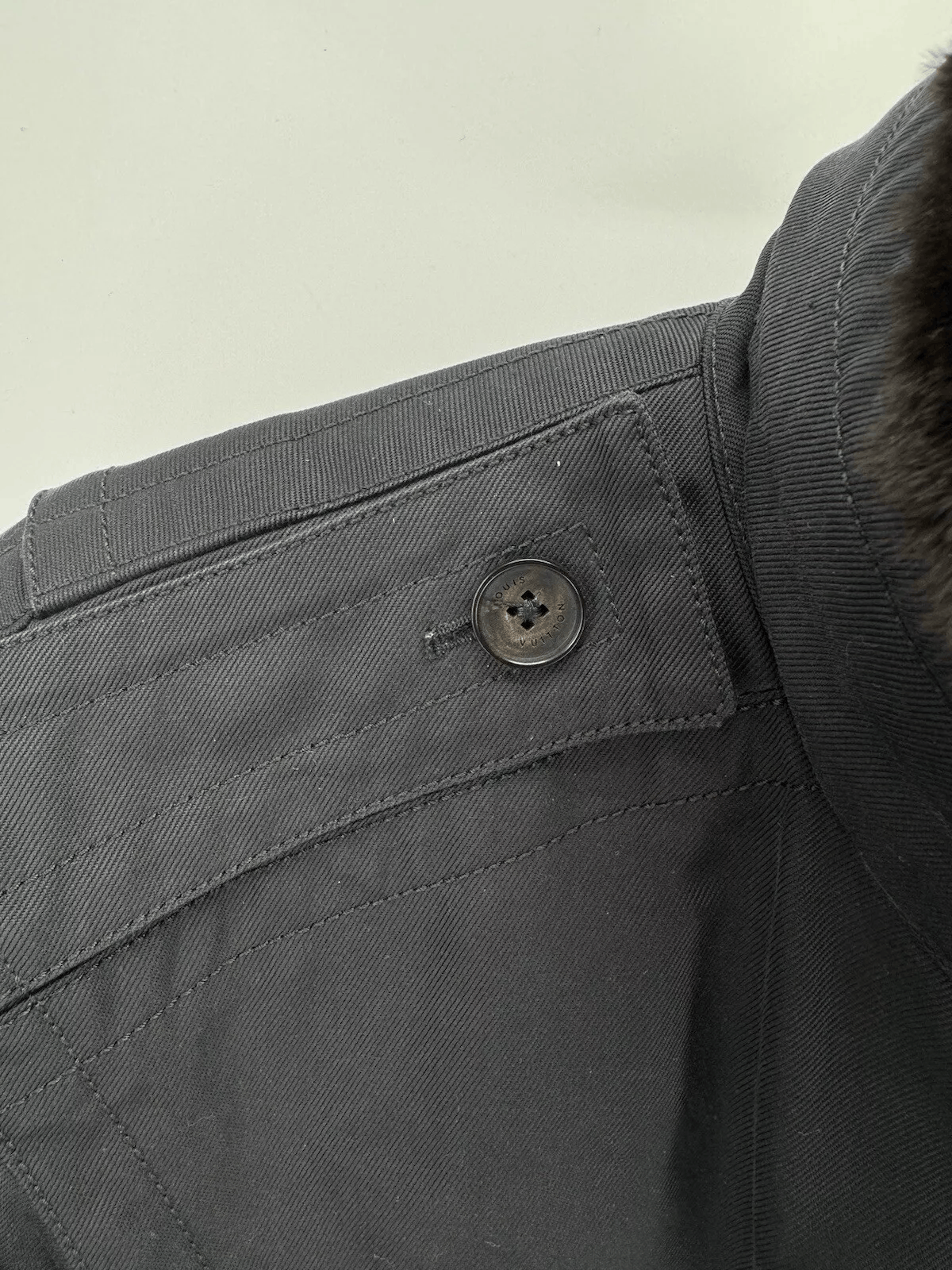 Louis Vuitton Louis Vuitton 2010 Mink Parka Coat Size XXL US14 FR54 Size XL / US 12-14 / IT 48-50 - 5 Thumbnail
