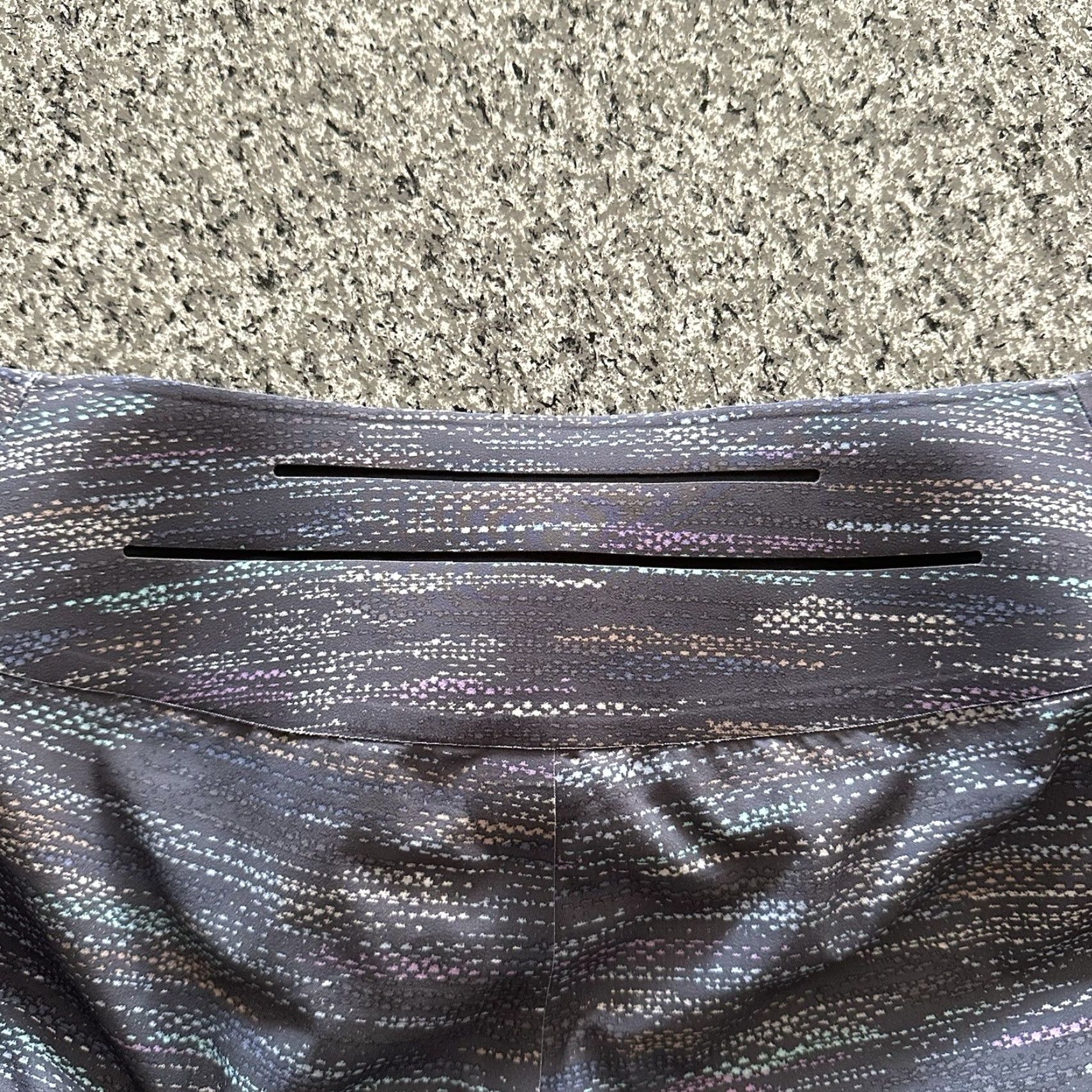 Lululemon Lululemon Boardshorts Mens 40 Regular Multicolor Stretch Board Shorts 10 in Inseam XS? Size US 40 / EU 56 - 5 Thumbnail