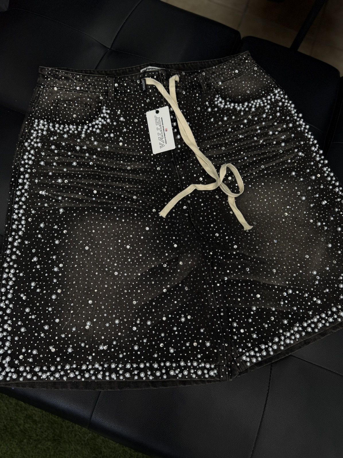 Vale Valley Vale Rhinestone Shorts Black Size 36 (NEW) Size US 36 / EU 52 - 2 Thumbnail