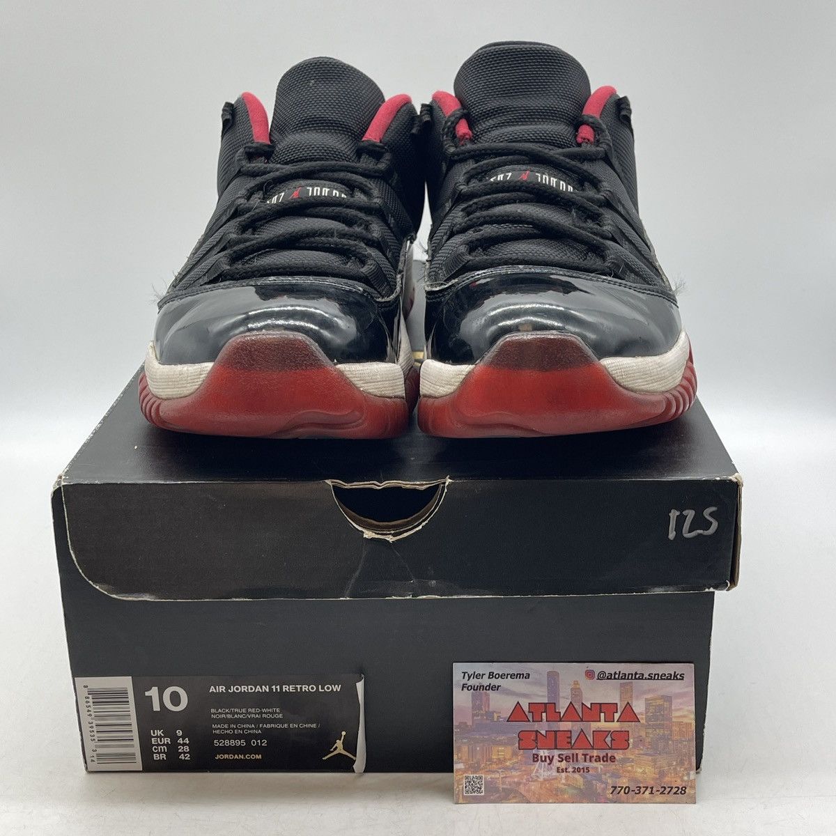 Air Jordan low bred