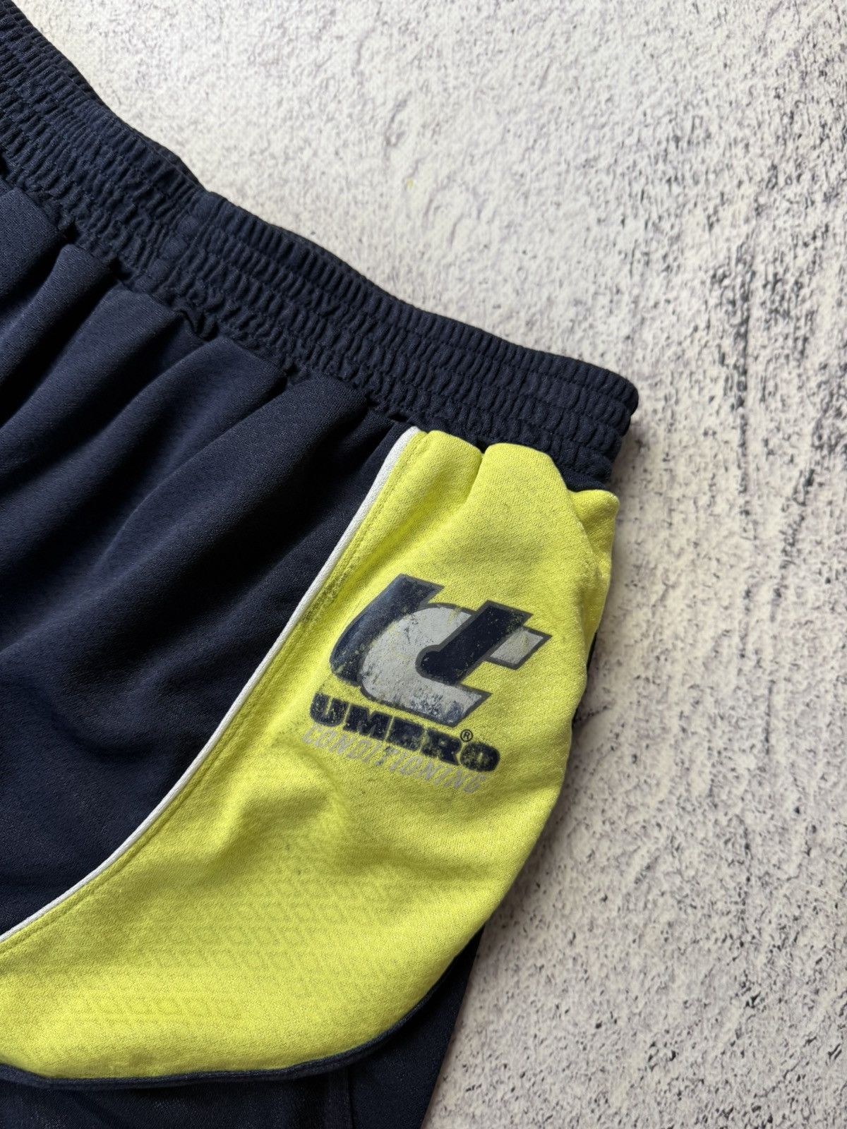 Umbro Vintage Umbro Sportswear Sorts Y2K Rare Size US 36 / EU 52 - 6 Thumbnail