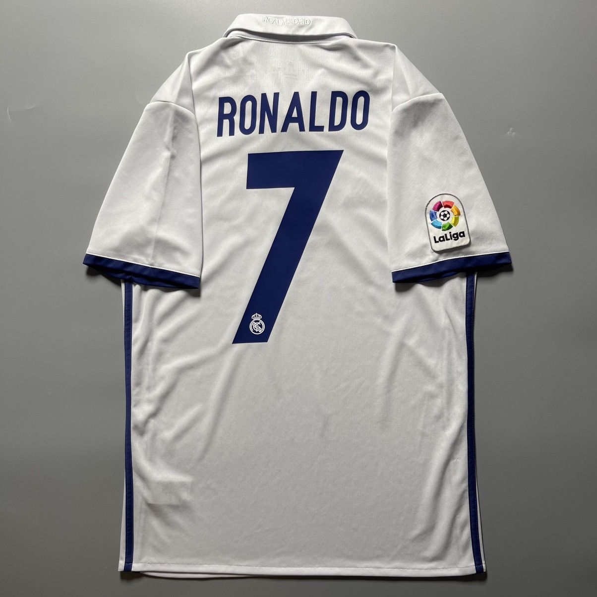 Adidas × Vintage REAL MADRID ADIDAS 2016/2017 FOOTBALL HOME JERSEY #7 RONALDO Size US S / EU 44-46 / 1 - 1 Thumbnail