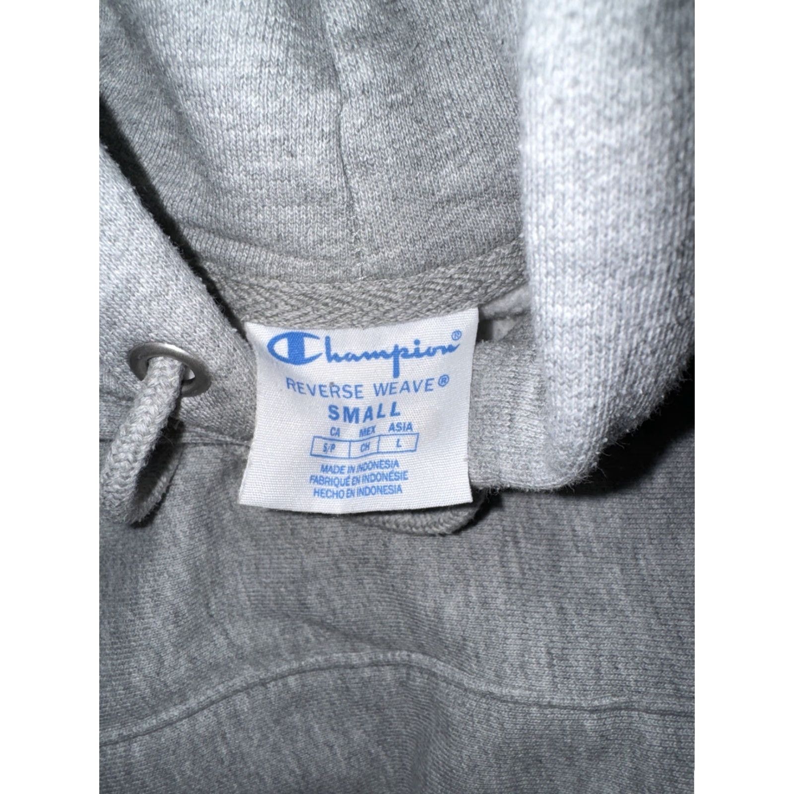 Champion VINTAGE Champion Reverse Weave Hooded Sweatshirt Grey S 20x25 Mens Hooded Sweatshirt Grey Reversible Pullover Regular Fit Size US S / EU 44-46 / 1 - 3 Thumbnail