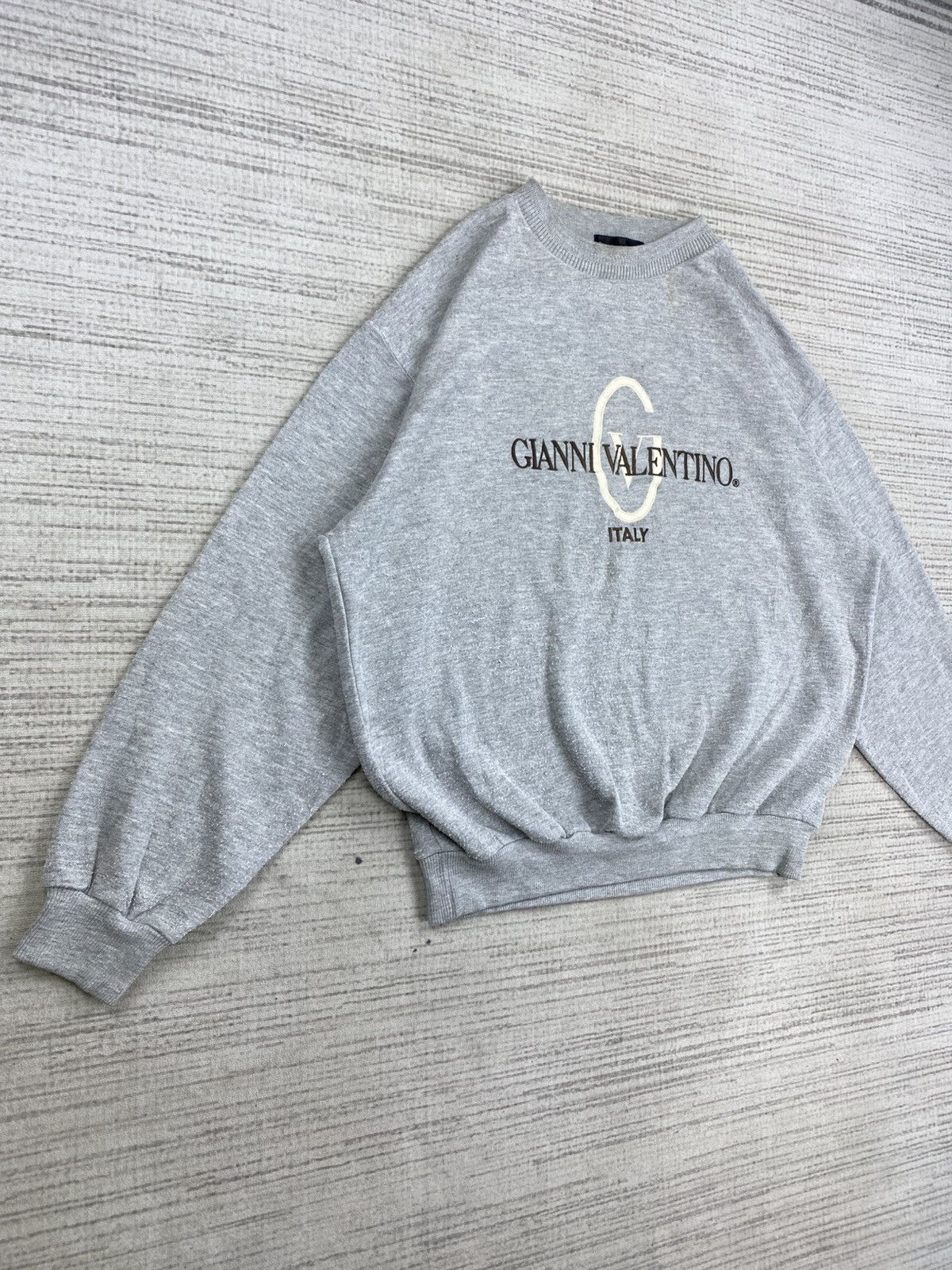 Gianni Valentino × Japanese Brand × Vintage Vintage Gianni Valentino Big Logo Sweatshirt Size US XL / EU 56 / 4 - 3 Thumbnail