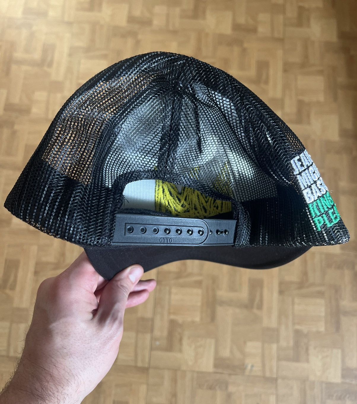Jean-Michel Basquiat Jean-Michel Basquiat King Pleasure exhibition exclusive hat Size ONE SIZE - 6 Thumbnail
