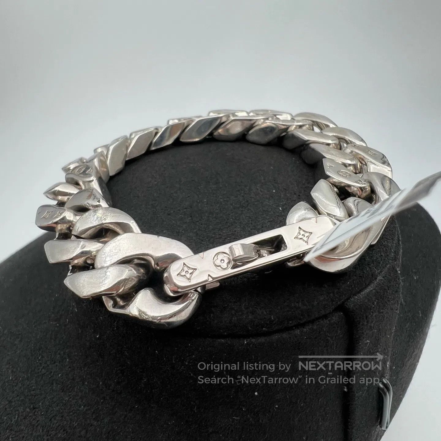 Louis Vuitton Louis Vuitton sizeM Silver Cuban Chain Bracelet Size ONE SIZE - 3 Thumbnail