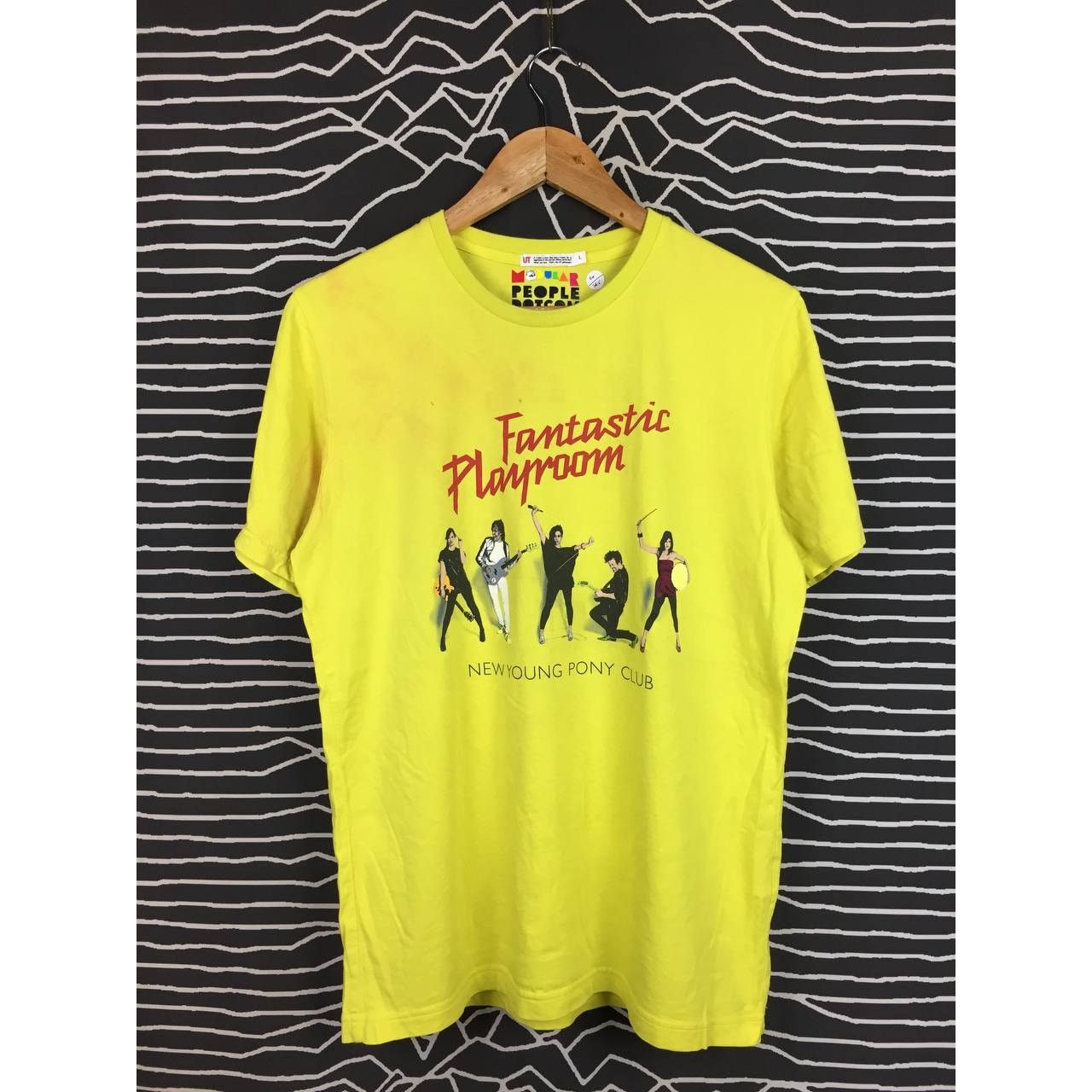 Band Tees × Uniqlo Uniqlo X New Young Pony Club Band Fantastic Playroom Tee Size US M / EU 48-50 / 2 - 1 Thumbnail