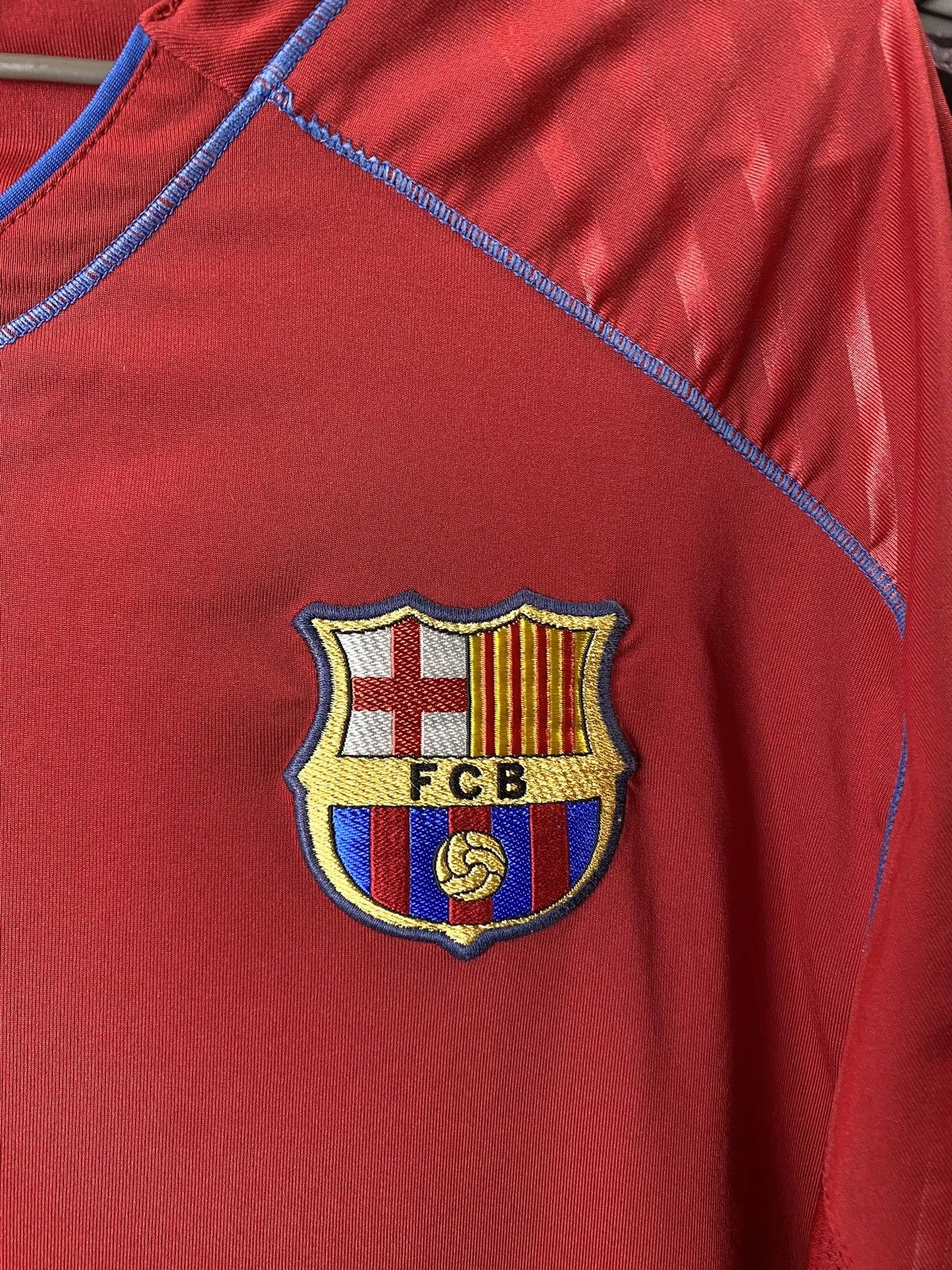 Nike Vintage 2000’s Nike Barcelona Soccer Jersey T Shirt Size US L / EU 52-54 / 3 - 5 Thumbnail