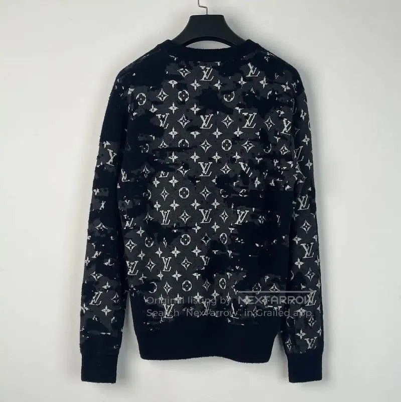 Louis Vuitton Louis Vuitton Women's Black Long Sleeve Sweatshirt . Size M / US 6-8 / IT 42-44 - 2 Thumbnail