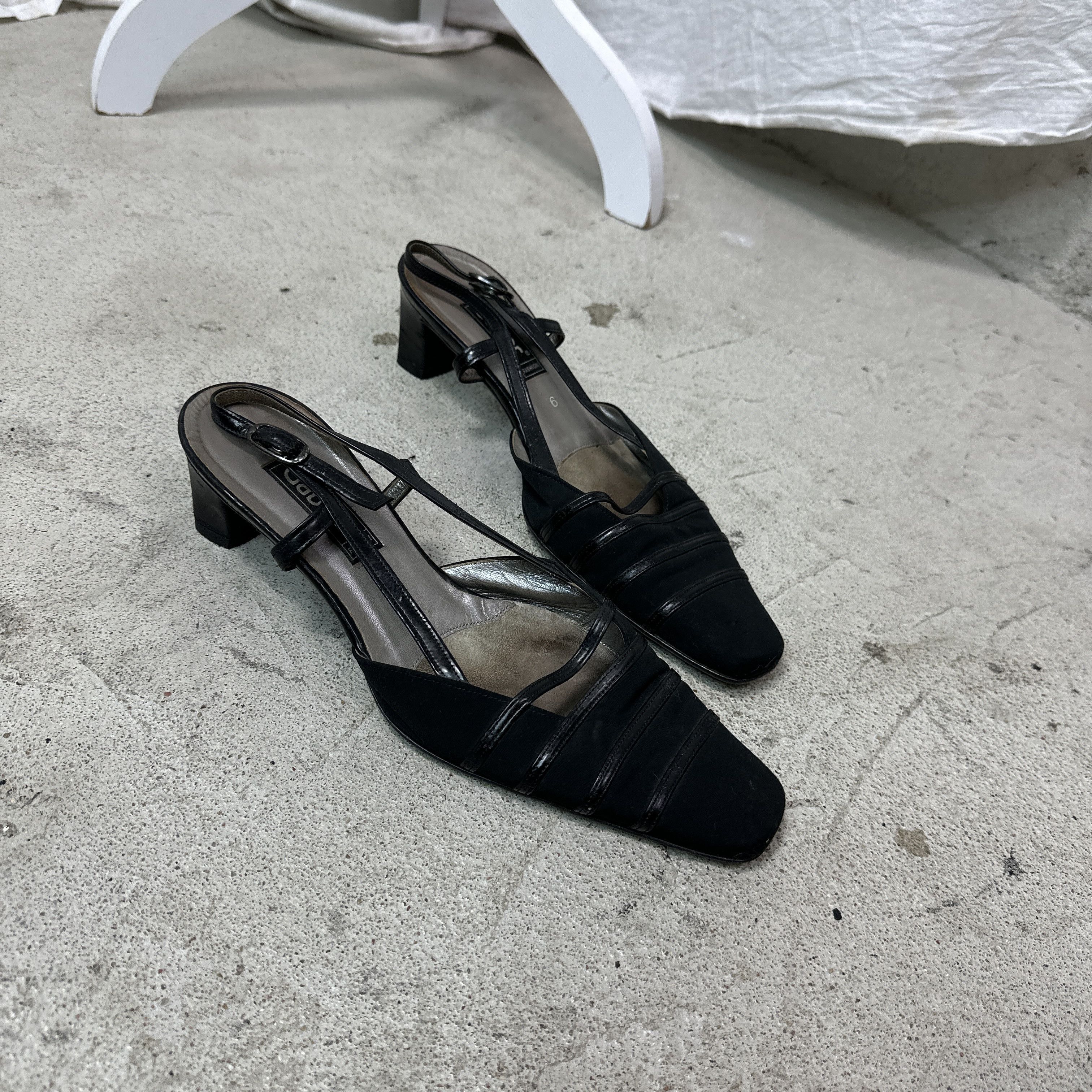 Vintage Avant Garde Leather Kitten Heels Boots Y2K