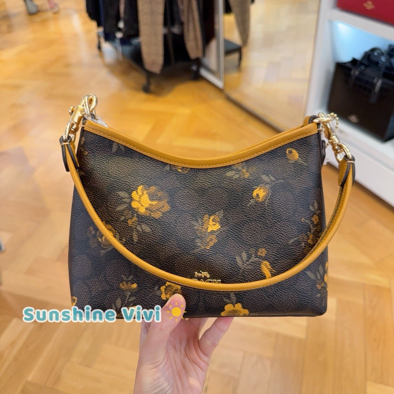Coach NWT Coach Laurel Small Shoulder Bag Floral CCF17 Yellow Size ONE SIZE - 4 Thumbnail