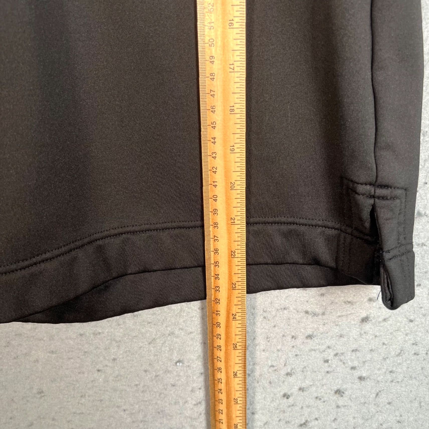 Rains Rains Mens Large Black Sweatshorts Drawstring Elastic Waist Polyester Spandex Athletic Slim Front Flat Inseam 12 in 33 in Size ONE SIZE - 6 Thumbnail