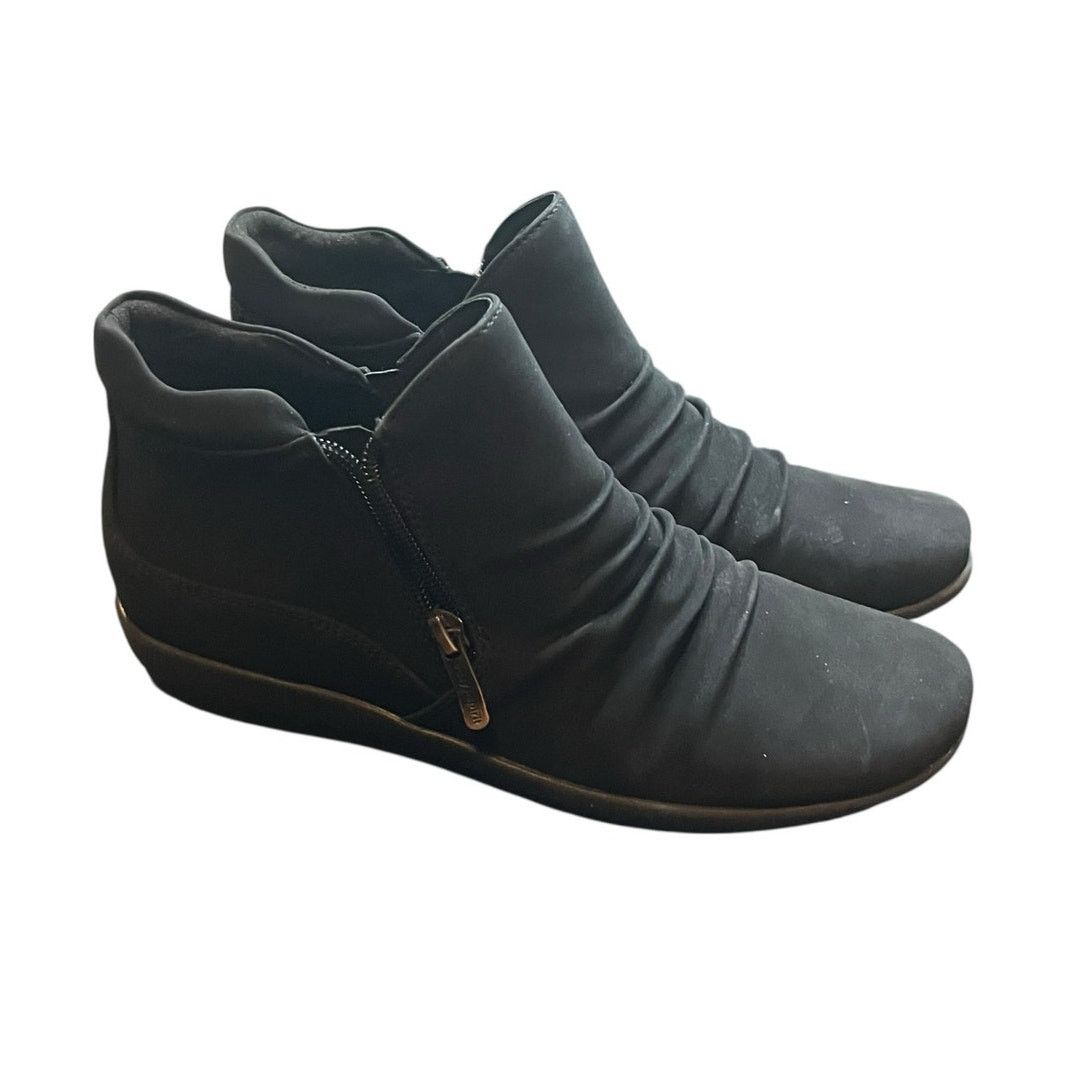 Other Easy Spirit Aleta Side Zipper Casual Flat Booties Size 8M Size US 8 / IT 38 - 1 Thumbnail