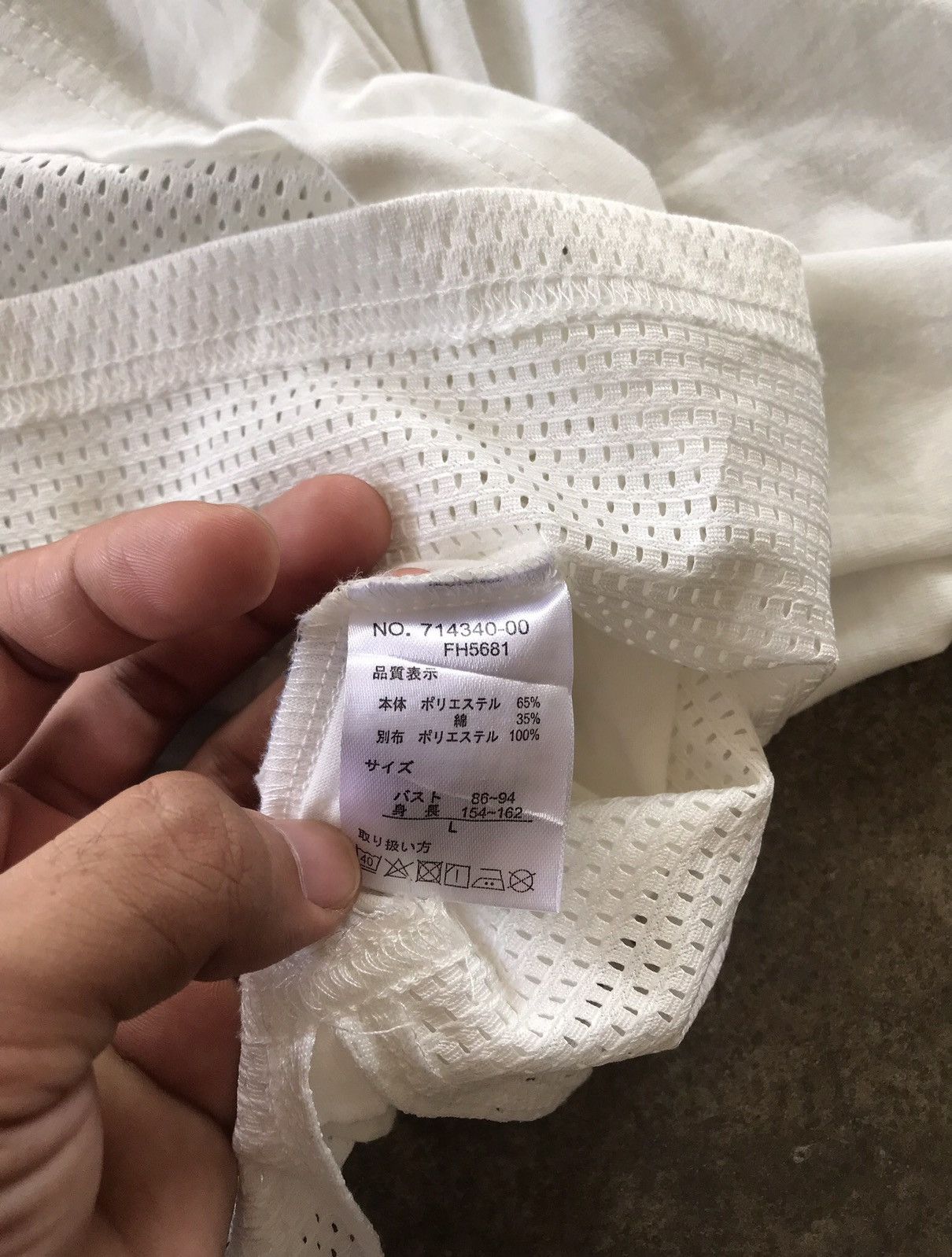Fila × Vintage FILA Off White V neck shirt Size US M / EU 48-50 / 2 - 16 Thumbnail