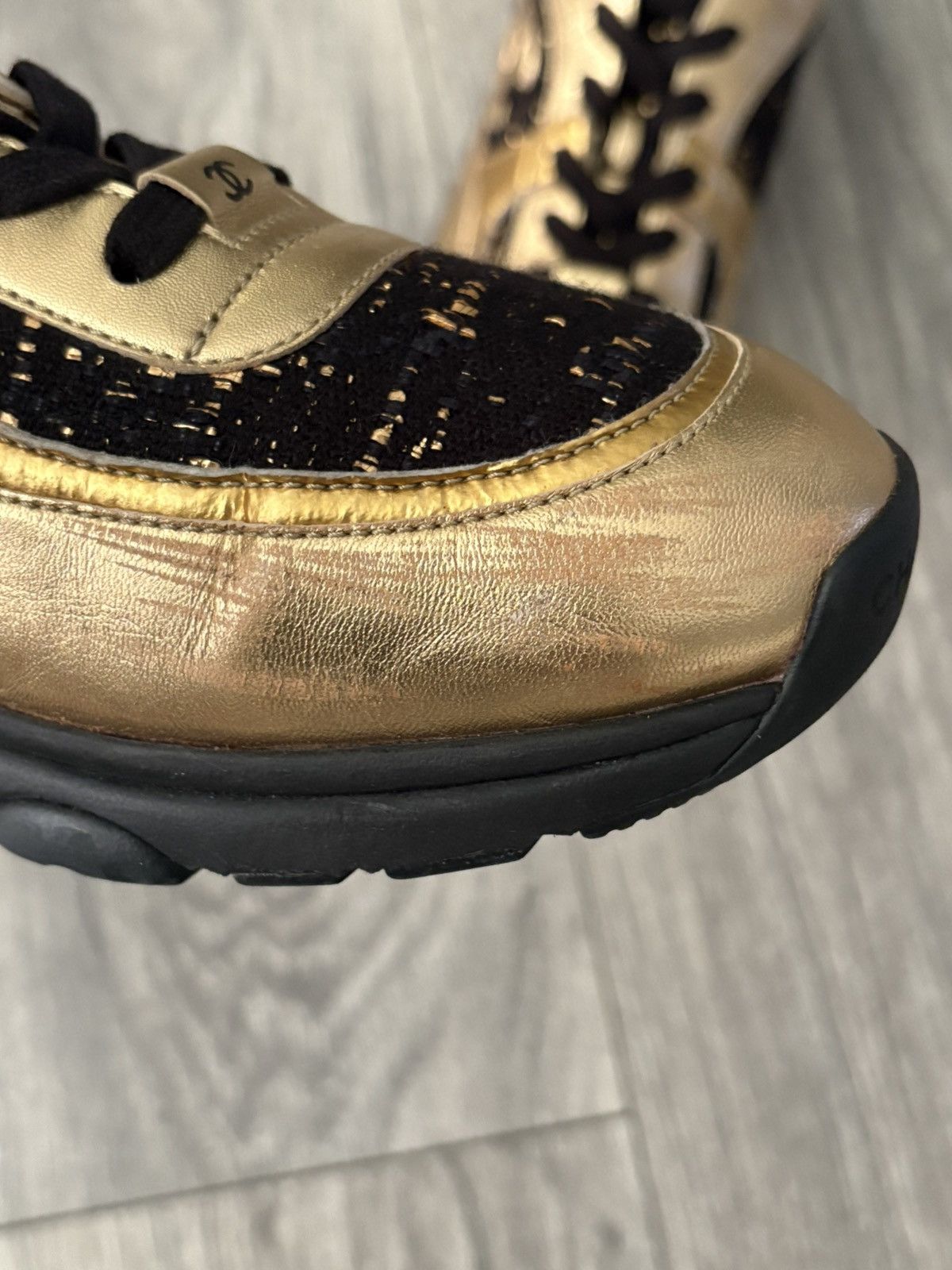 Chanel Chanel gold tweed runner sneakers Size US 9 / EU 42 - 5 Thumbnail