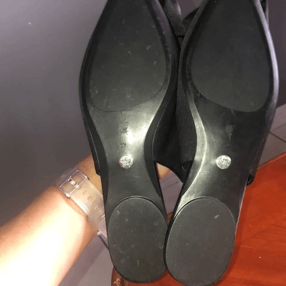 Zara Prwnd ZARA WOMAN STRAPLE FLAT SHOES WITH FLOWER BLACK sz40/9 Size US 10 / IT 40 - 2 Thumbnail