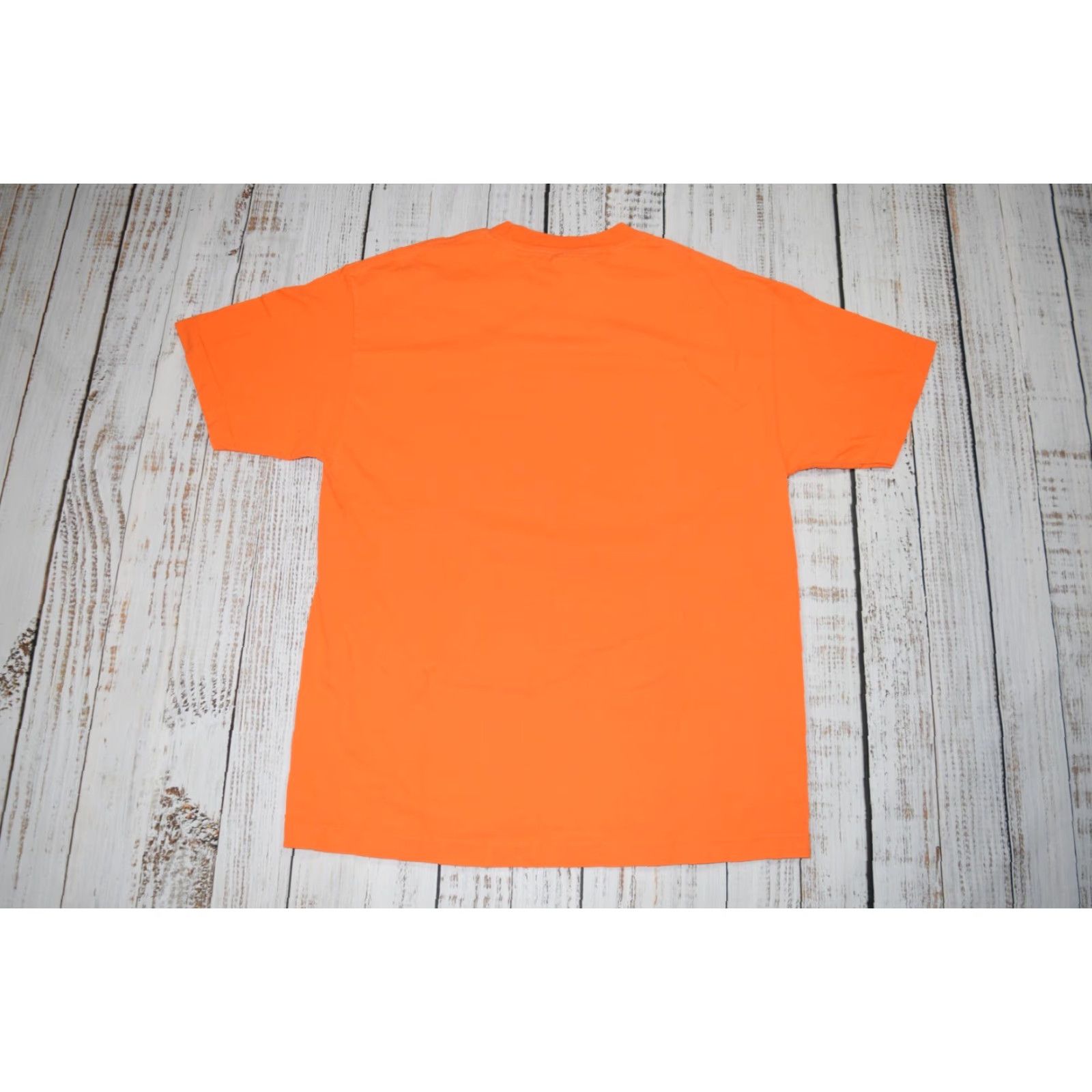 Logo 7 VINTAGE M&M's LOGO “I’m Surrounded By Nuts” T-SHIRT L Mens Orange 2000s Cartoon Funny Logo 2007 GAG Decade 90s? Size US L / EU 52-54 / 3 - 5 Thumbnail