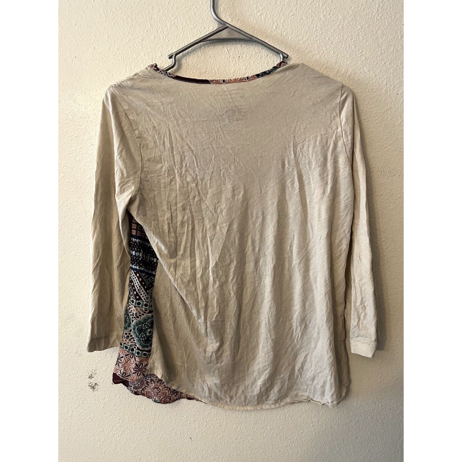 Van Heusen Van Heusen Blouse Shirt Multicolor Aztec Long Sleeve Office Women S Small V-Neck Button Polyster All Seasons Regular Comfort Lightweight Casual Office Size S / US 4 / IT 40 - 2 Thumbnail