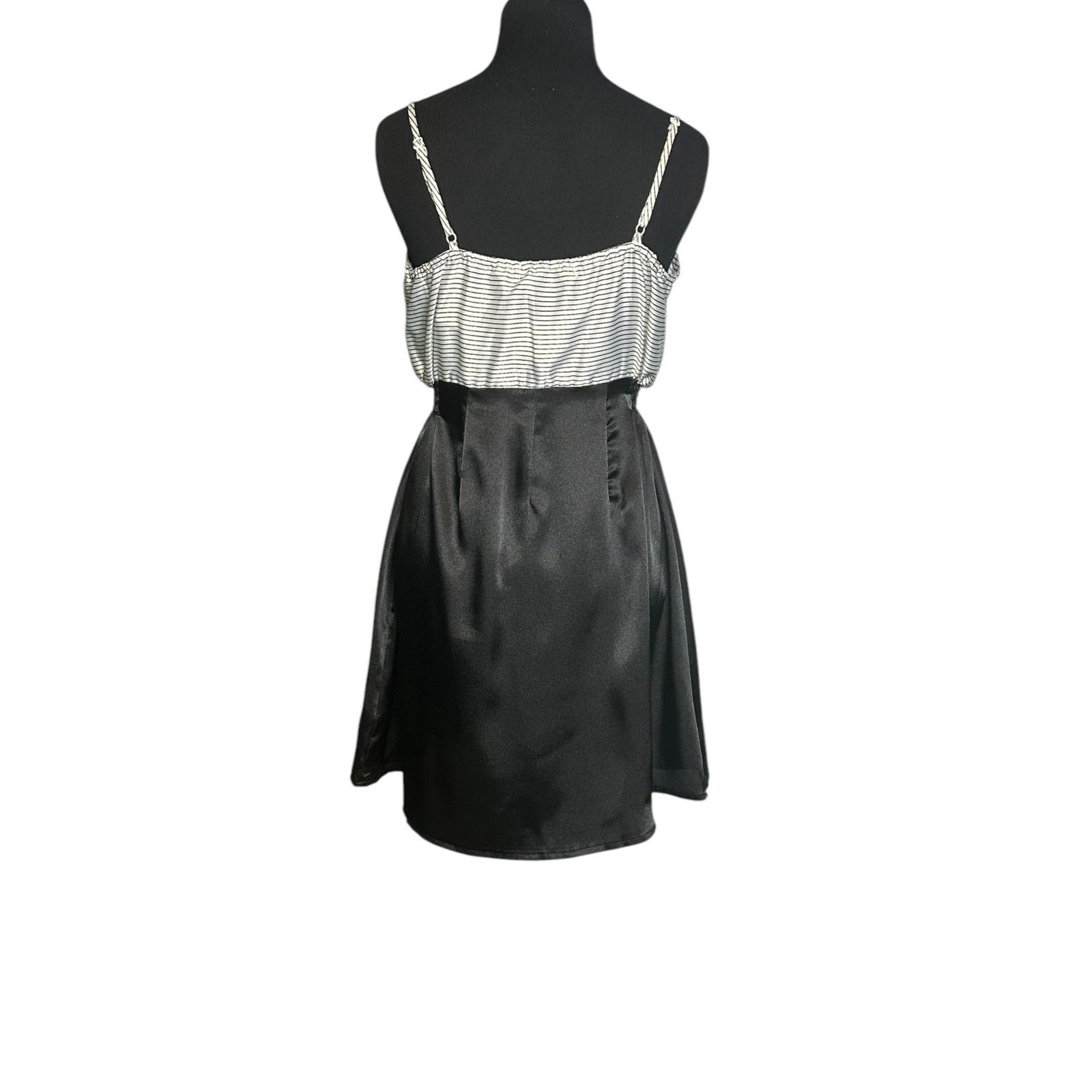 MINKPINK Minkpink black white satin summer mini dress size 12 Size XL / US 12-14 / IT 48-50 - 13 Thumbnail