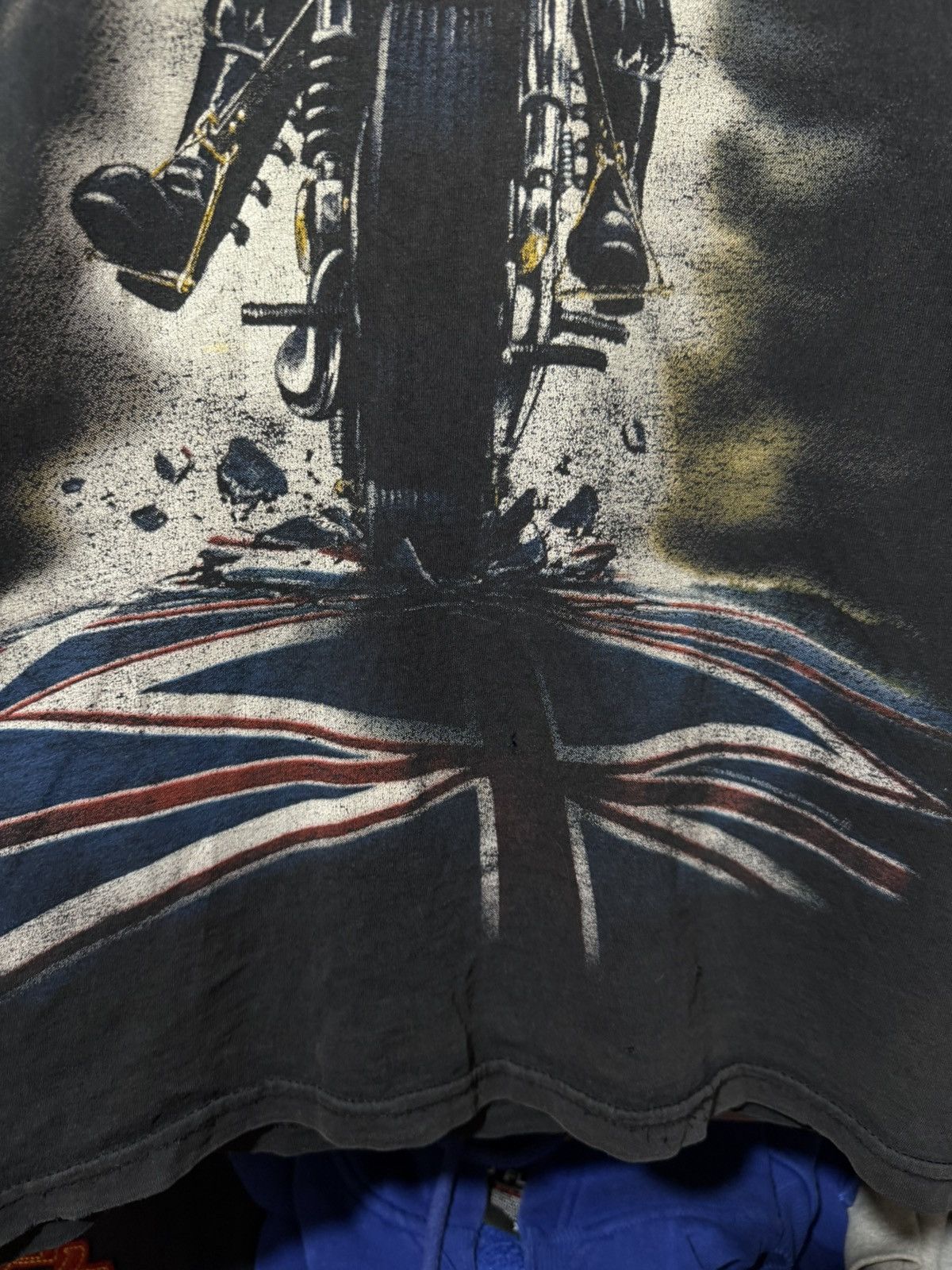 Band Tees Vintage 1999 Iron Maiden Don’t Walk Rock Band T-Shirt Y2K Size US XL / EU 56 / 4 - 18 Thumbnail