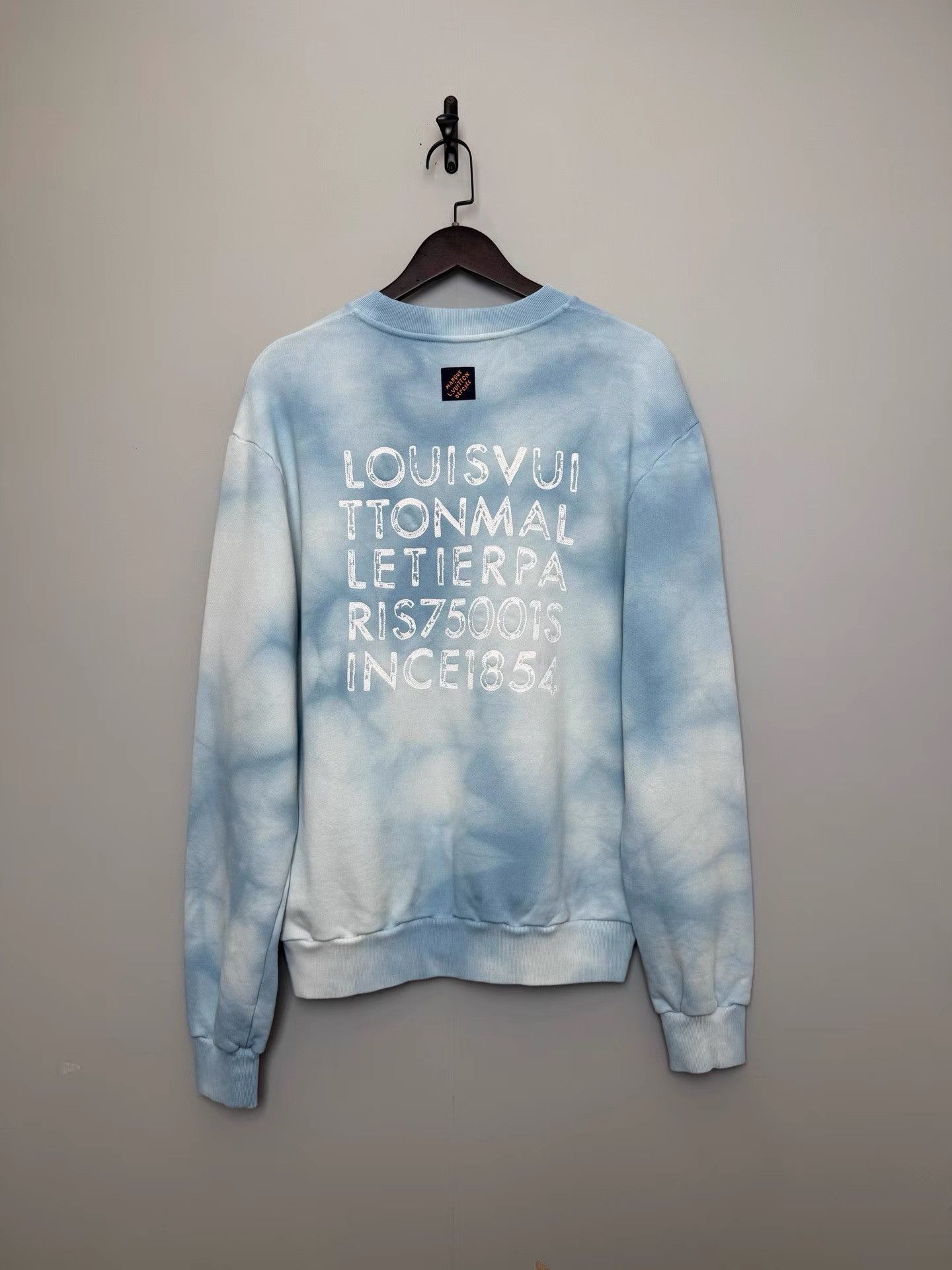 Louis Vuitton Louis Vuitton SS26 Sky Tie-Dye Crew Neck Sweatshirt K36 Size US M / EU 48-50 / 2 - 2 Thumbnail