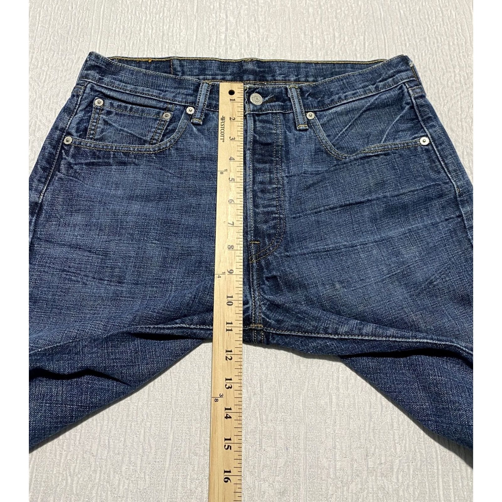 Levi's Levi's 501 Jeans Mens 32x32 Blue Denim Straight Leg Button Fly Vintage Modern Classic Regular Rise Whisker Retro 5-Pocket Cotton Denim Jeans Mens Size US 32 / EU 48 - 5 Thumbnail