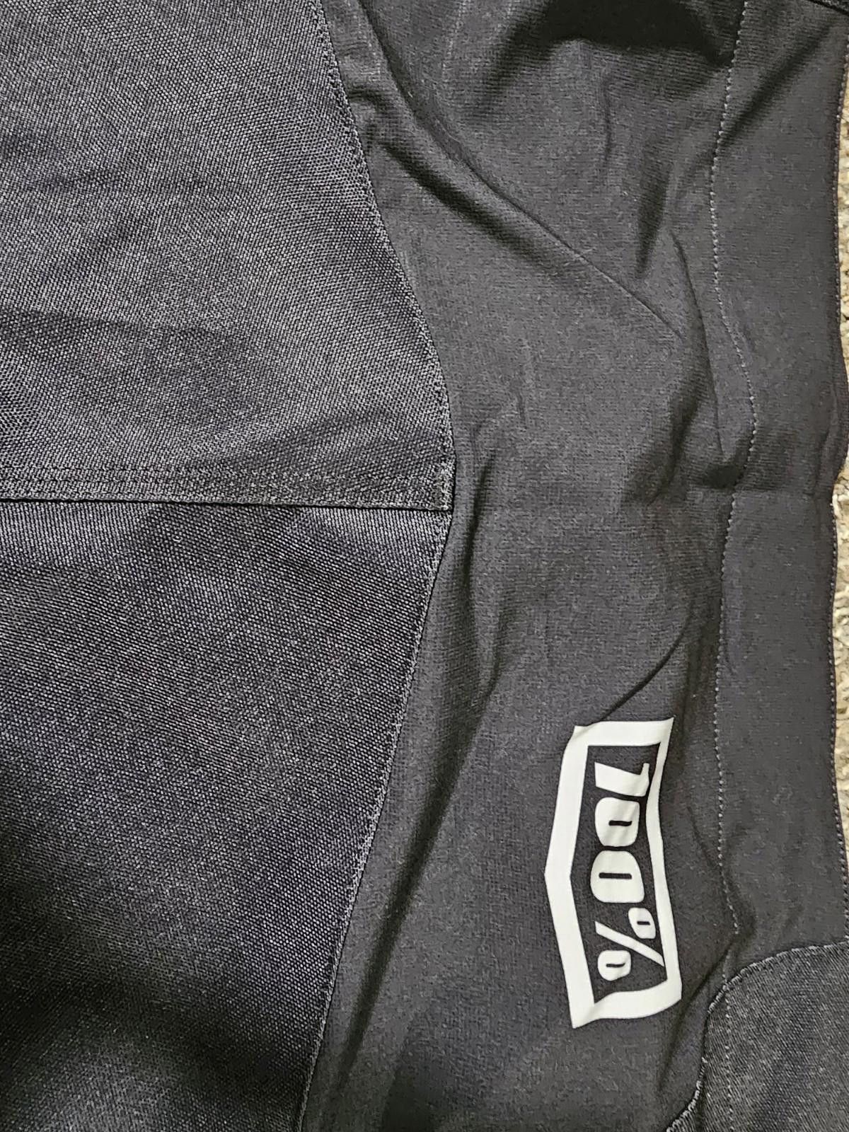 Designer 100% Mens 36 Downhill Cool R-Core Mountain Bike Shorts Black Size ONE SIZE - 7 Thumbnail