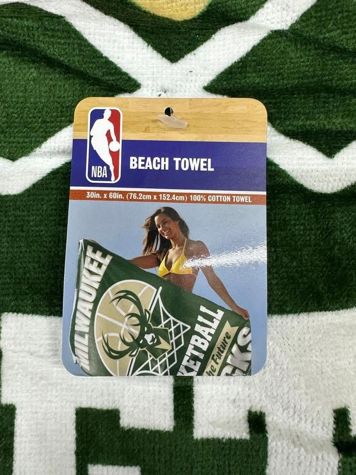 Designer Milwaukee Bucks Beach Towel Size ONE SIZE - 2 Thumbnail
