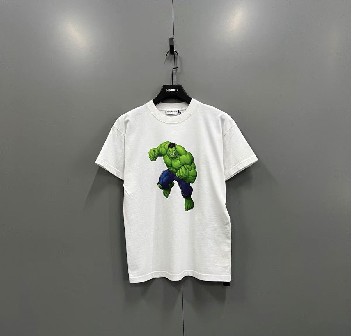 Balenciaga Balenciaga × Hulk Hulk Print Short Sleeve T-shirt J41 Size US XS / EU 42 / 0 - 1 Thumbnail