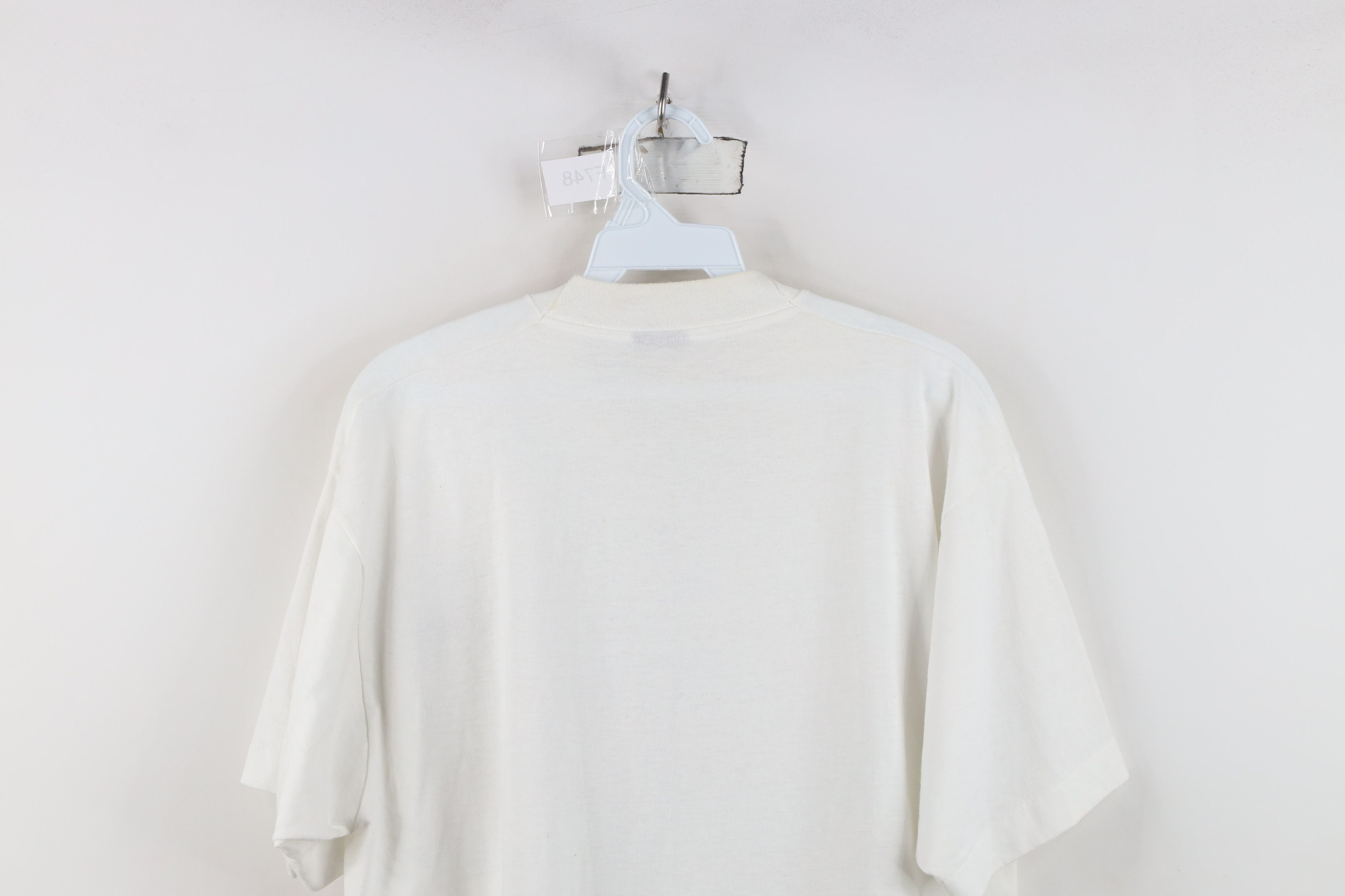 Vintage Vintage 70s Leslie Arwin Coat Short Sleeve T-Shirt White USA Size US XL / EU 56 / 4 - 14 Thumbnail