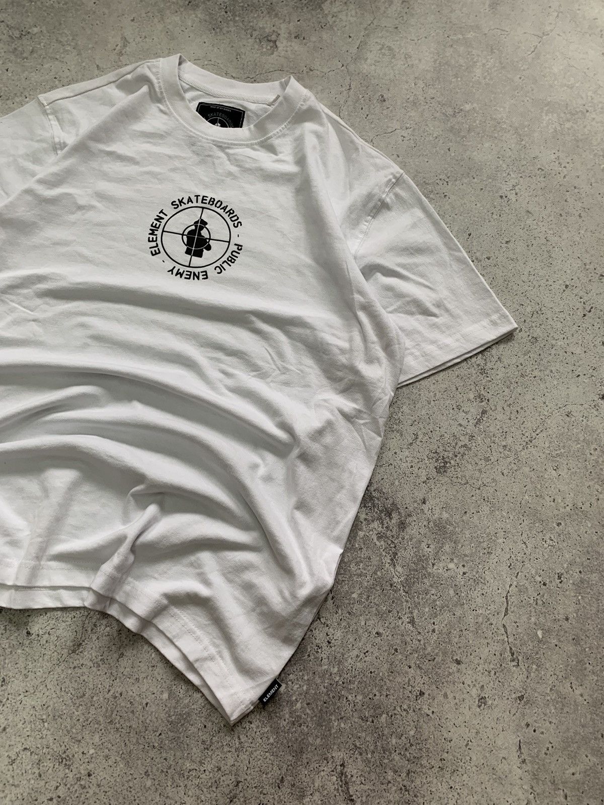 Element × Public Enemy Public Enemy x Element Pexe Target Tee Size US M / EU 48-50 / 2 - 2 Thumbnail