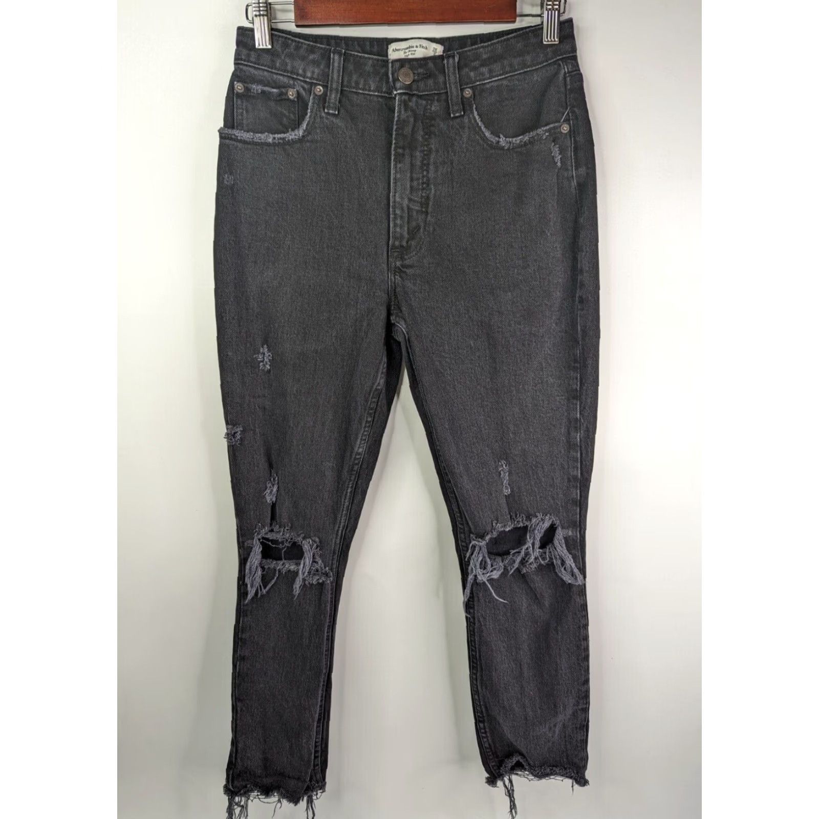 Abercrombie & Fitch Abercrombie & Fitch Curve Love The Skinny High Rise Black Distressed Jeans 26/2s Size 26" / US 2 / IT 38 - 2 Thumbnail