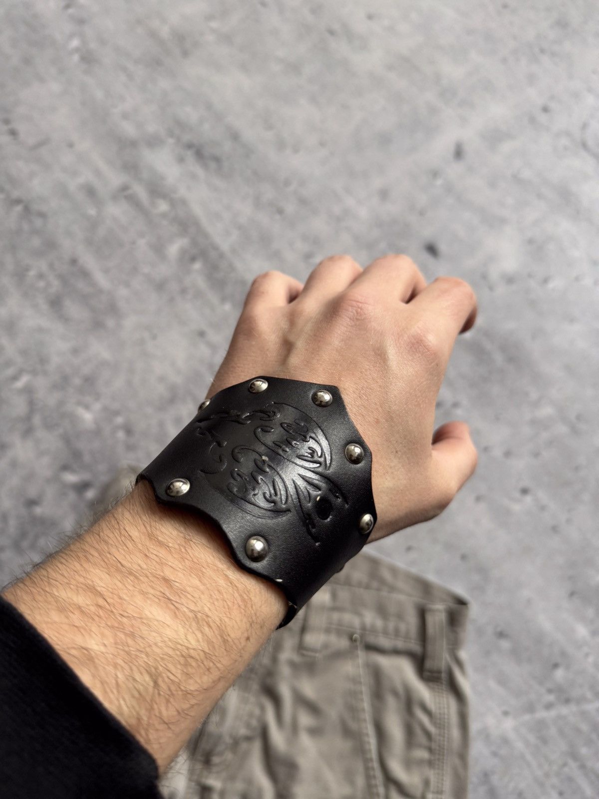 Leather × Vintage ⚠️🔥Vintage custom handmade leather bracelet moto rare flame Size ONE SIZE - 3 Thumbnail