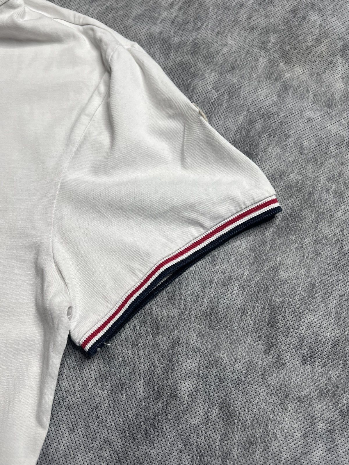 Moncler Vintage Moncler White Tee Shirt Size US M / EU 48-50 / 2 - 5 Thumbnail
