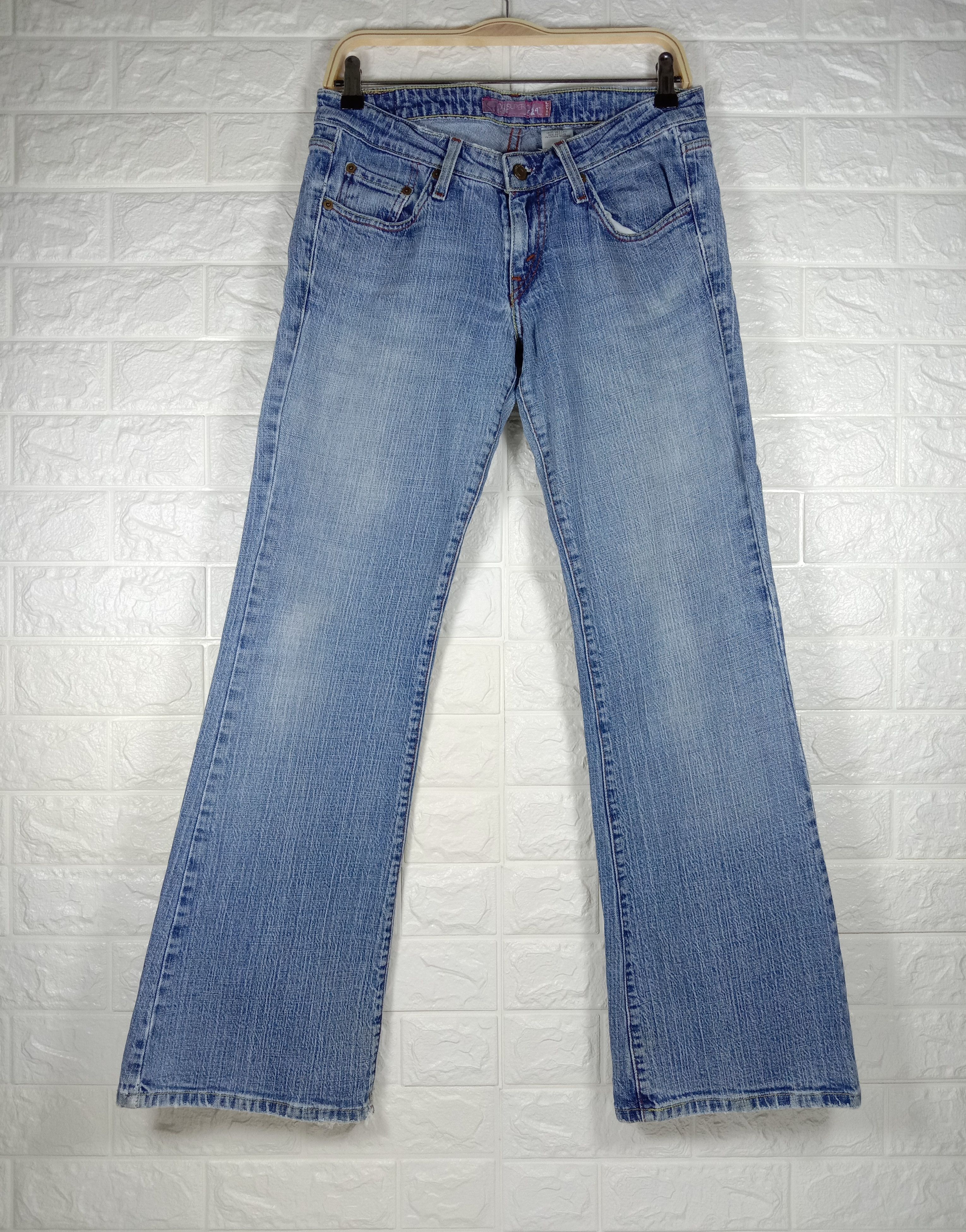 Vintage Levi's 524 Flare Jeans Light Wash Denim