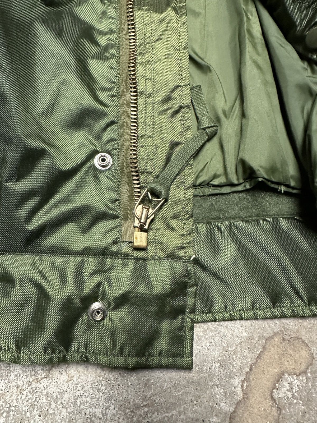 Vintage Olive USN Navy A1 Insulated Extreme Cold Weather deck jacket Size US XL / EU 56 / 4 - 11 Thumbnail