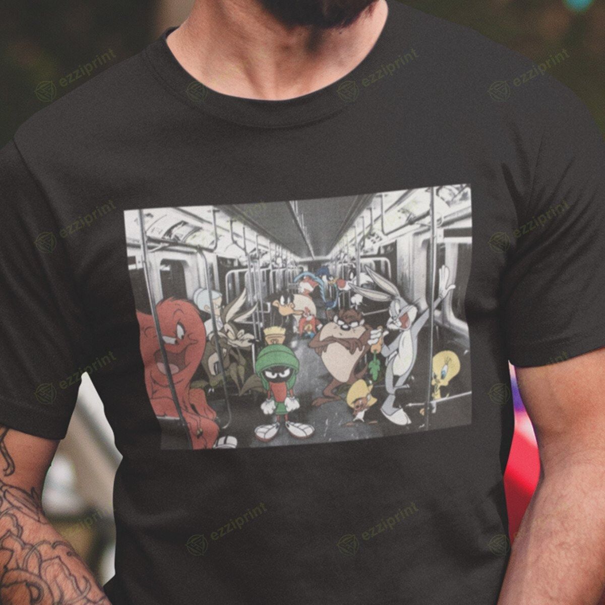 The Unbranded Brand ON THE TRAIN LOONEY TUNES T-SHIRT Size US M / EU 48-50 / 2 - 1 Thumbnail