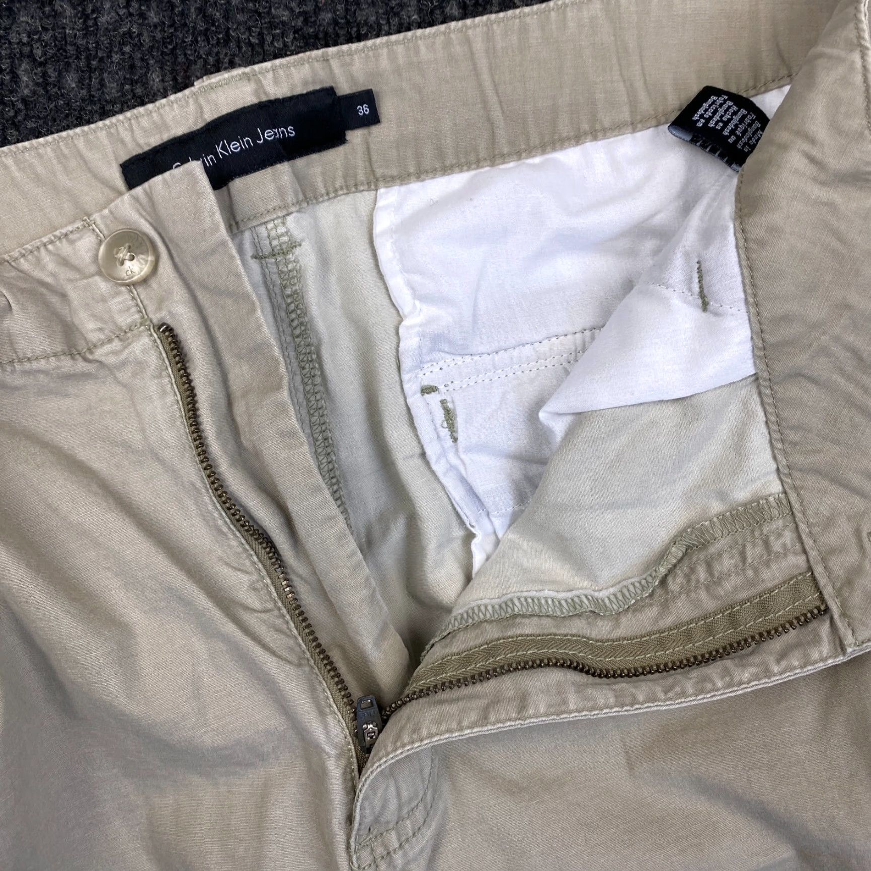 Calvin Klein VINTAGE Calvin Klein Cargo Shorts Mens 36 Beige Baggy 90s y2k Grunge Cargo Pocket Distressed 11in Inseam Cotton Regular Men Size US 36 / EU 52 - 5 Thumbnail